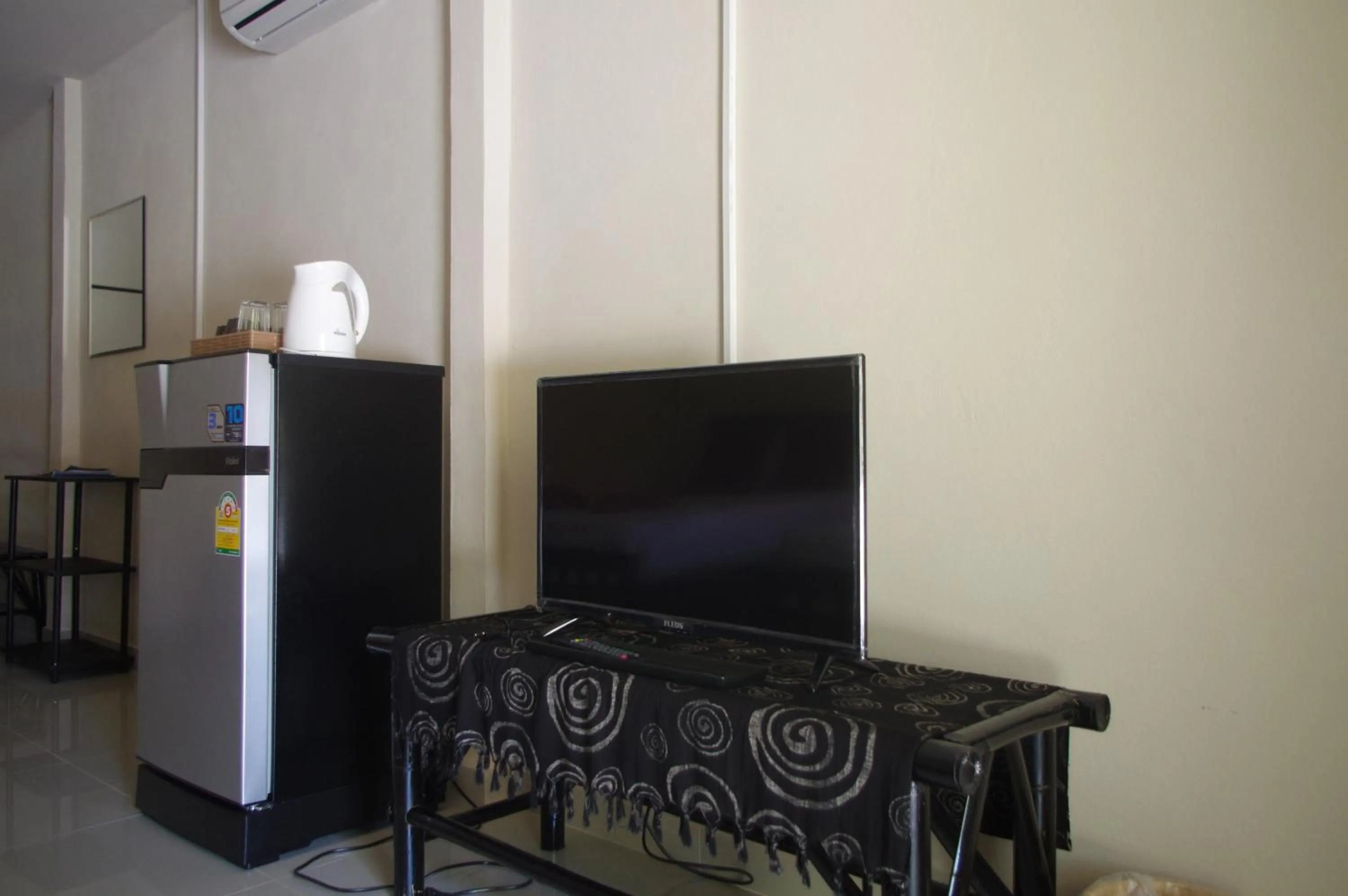 TV and multimedia in Thai House Beach Resort