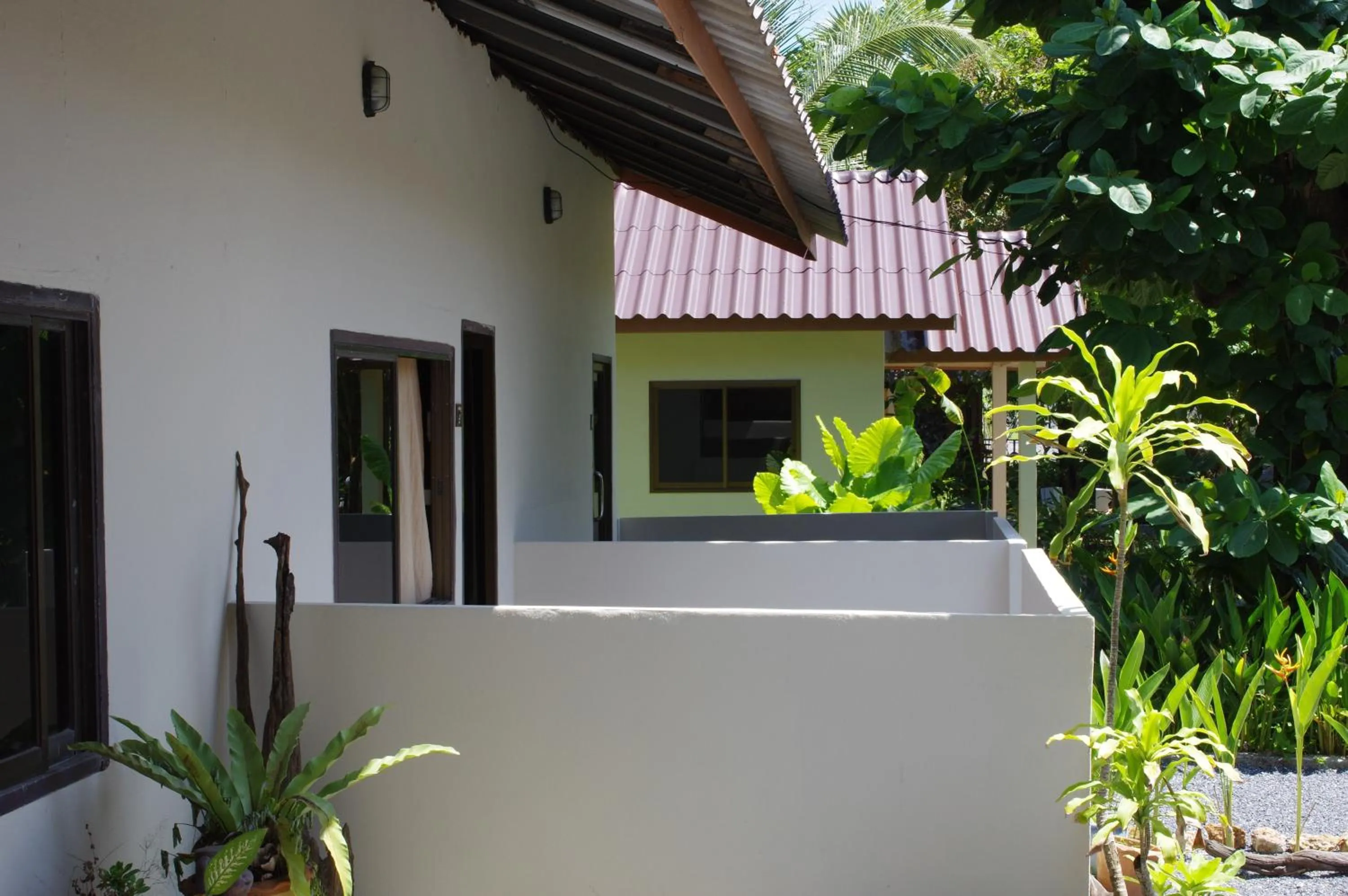 Property building in Thai House Beach Resort