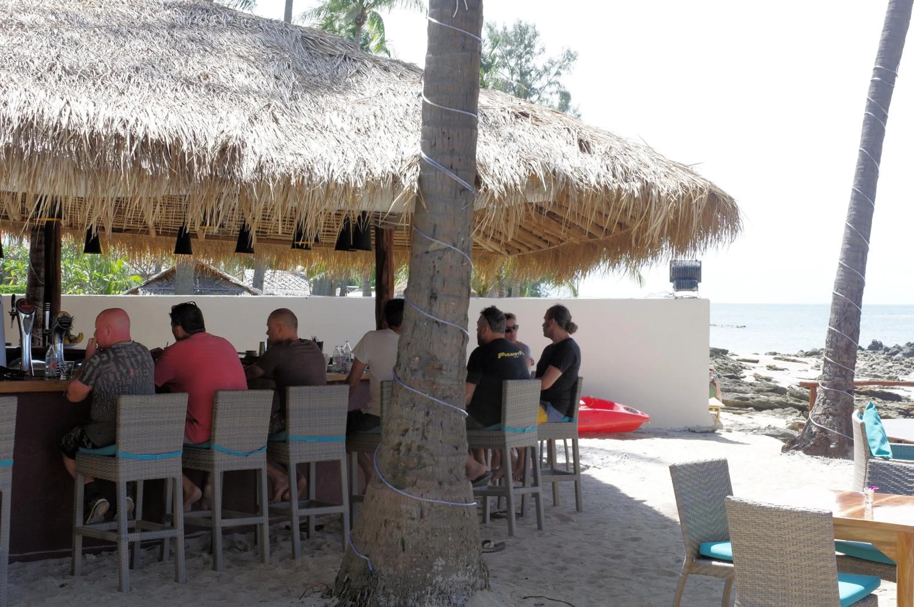 Restaurant/places to eat in Thai House Beach Resort