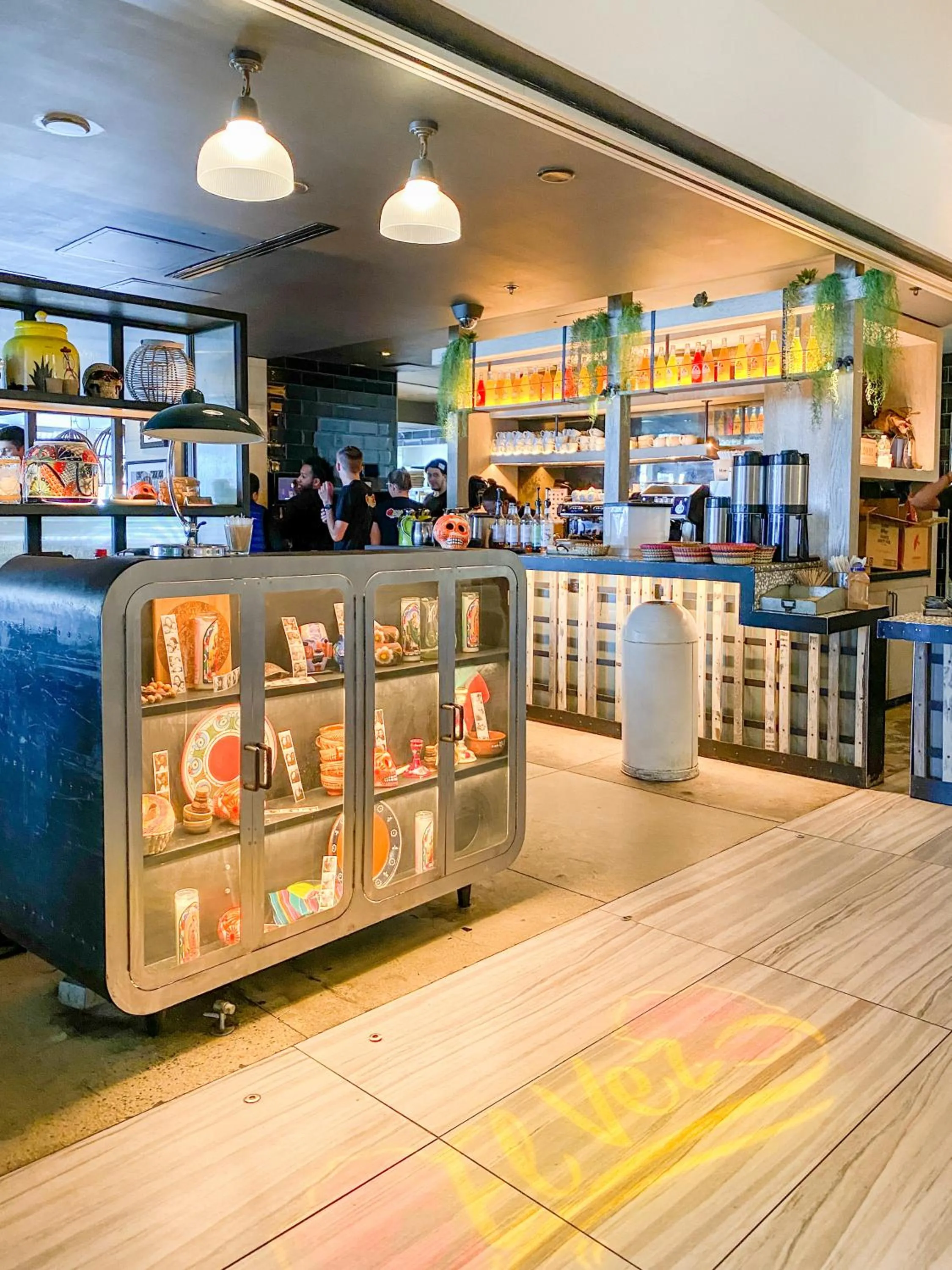 Coffee/tea facilities in W Residences Fort Lauderdale Luxury Suites Across from Fort Lauderdale Beach