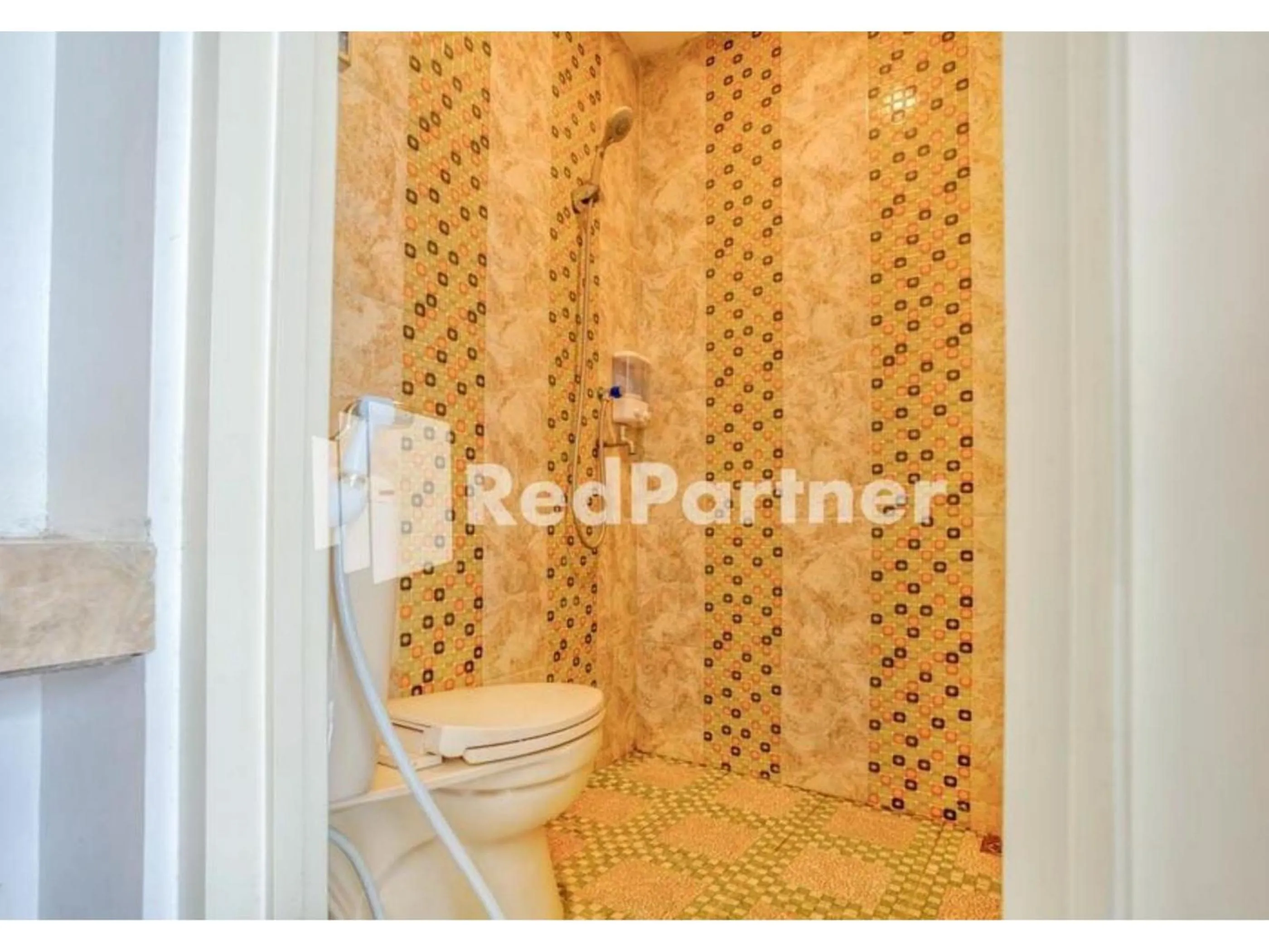 Griya Rahayu Guesthouse Mitra RedDoorz near Jatim Park 2 Batu