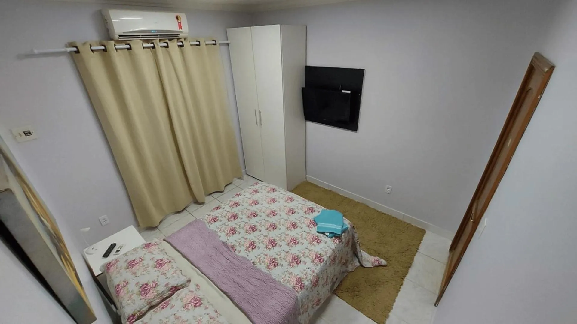 View (from property/room), Bed in Hotel Residencial Manaus - Flores