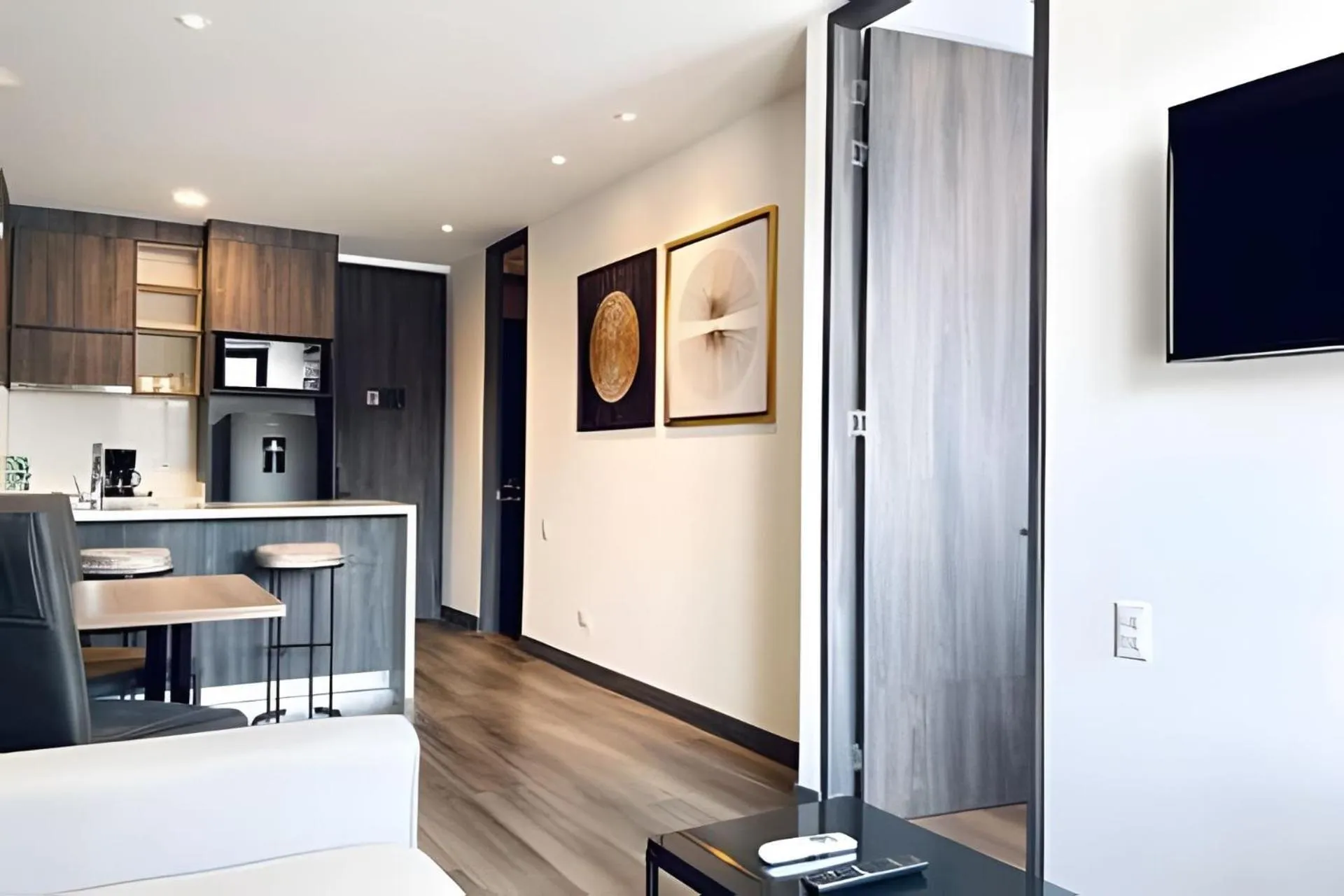 Photo of the whole room in Edificio Morph Chico