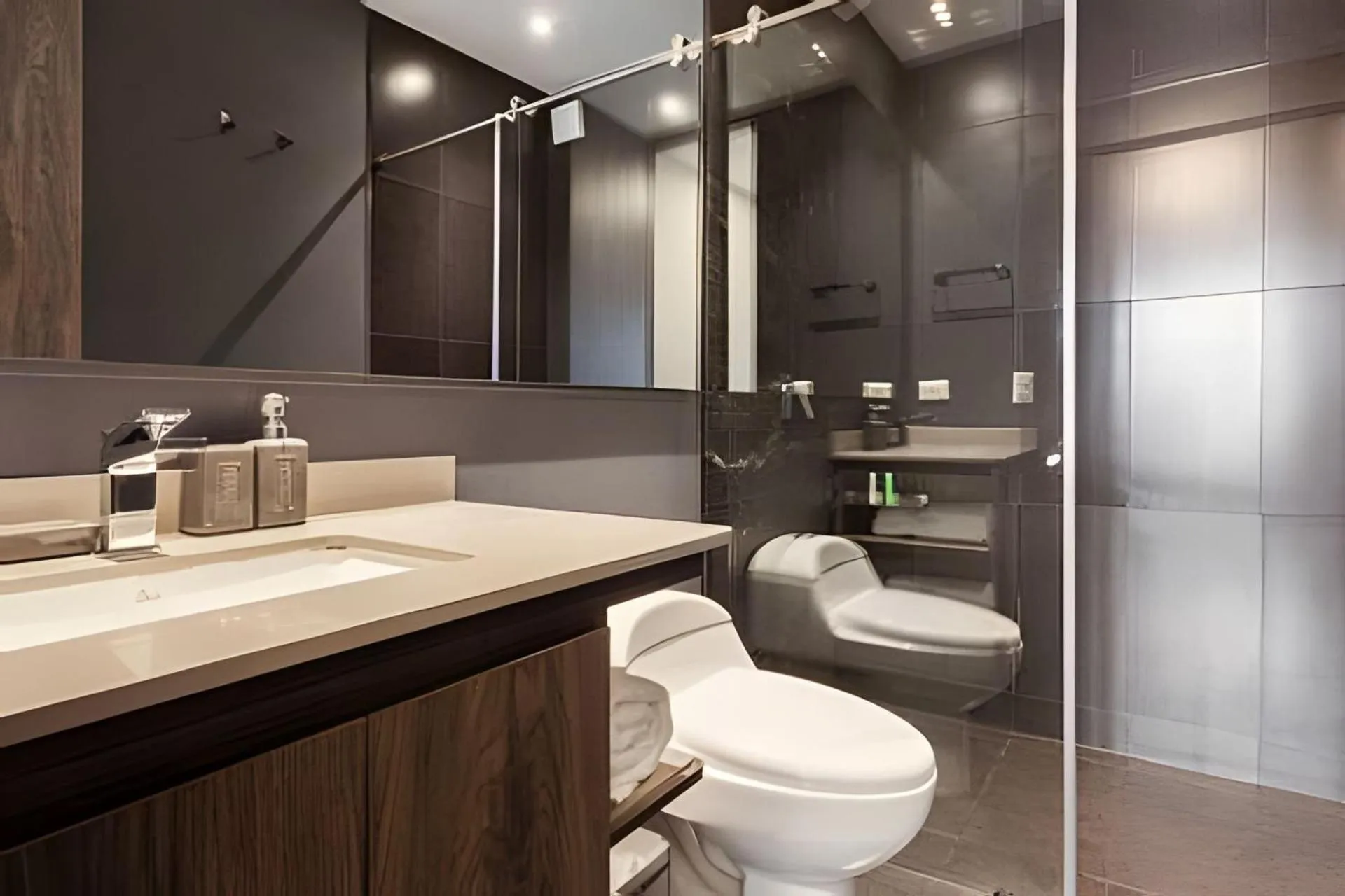 Toilet in Edificio Morph Chico