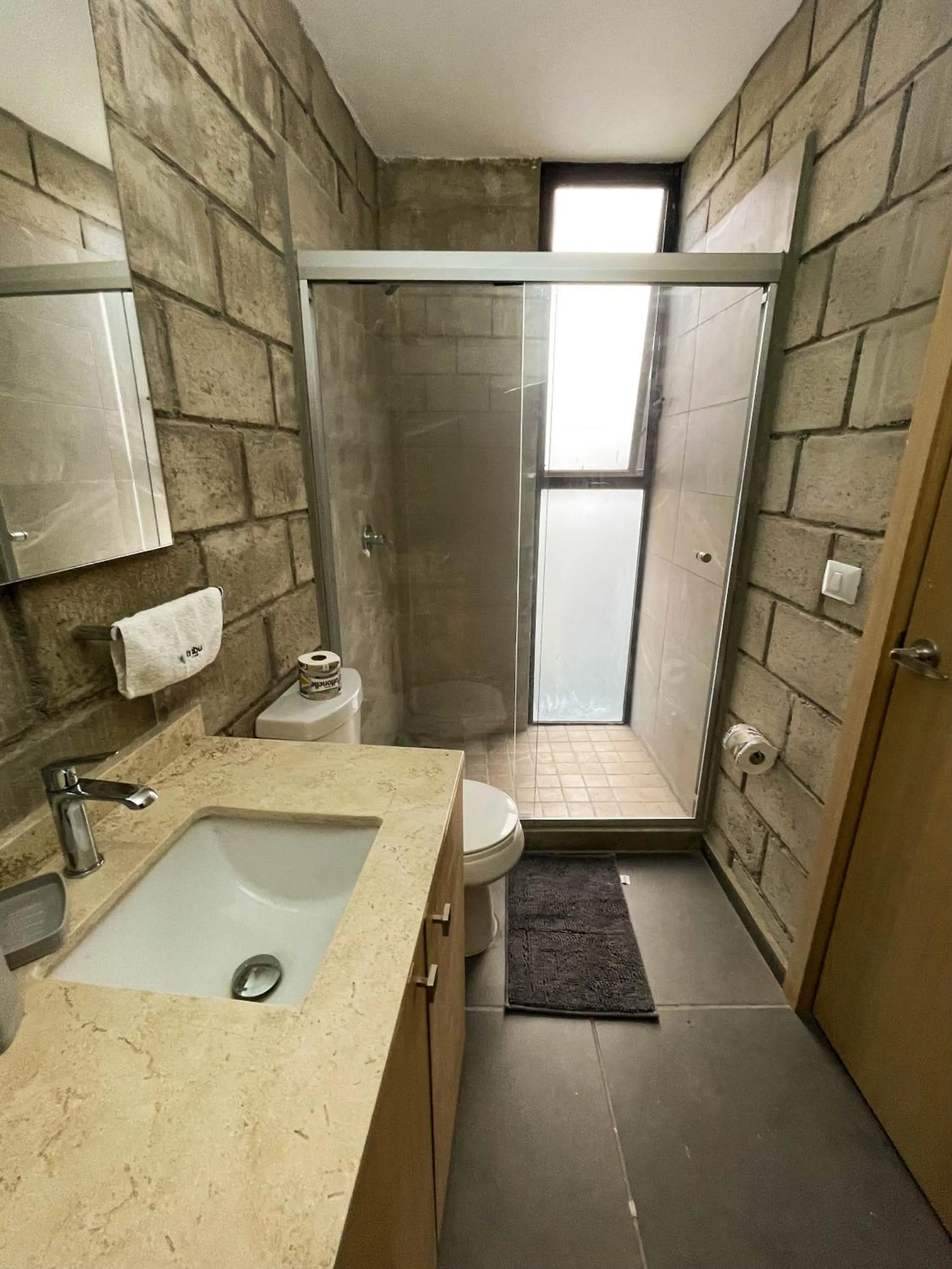 Shower in Tribu Centro Histórico