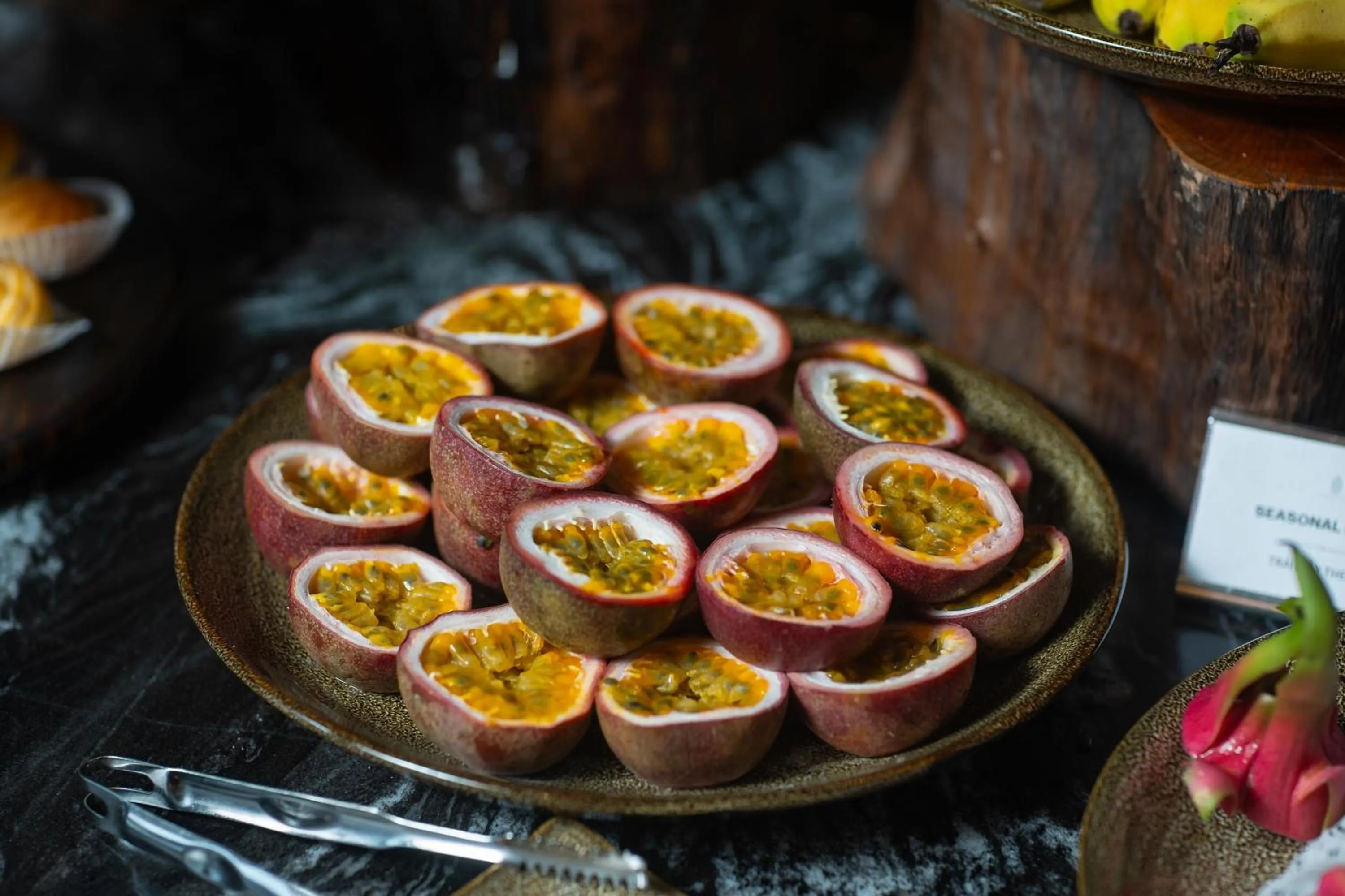 Restaurant/places to eat in LeaH Silk Hotel