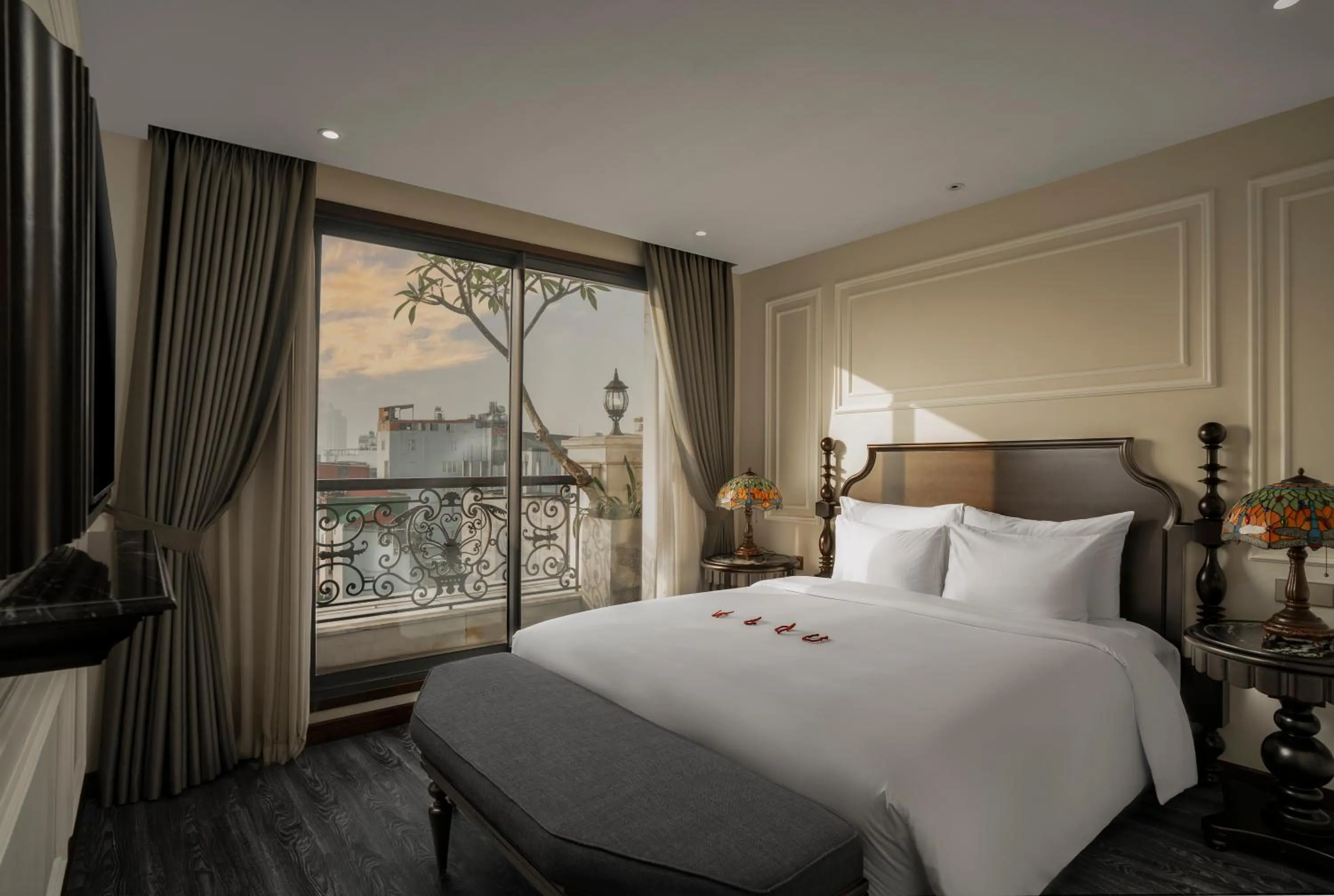 Bed in GM Premium Hotel