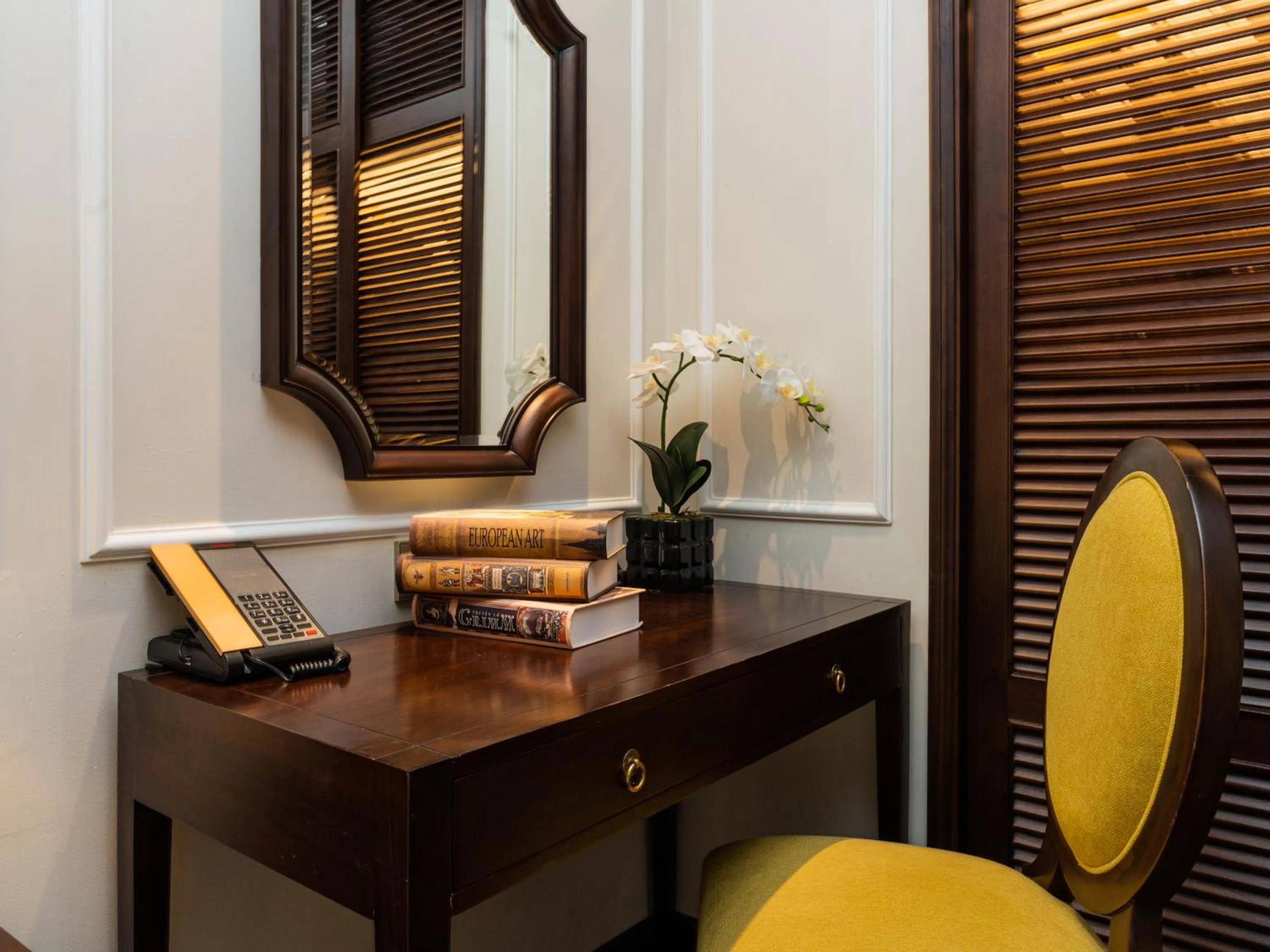 Bedroom in LeaH Silk Hotel