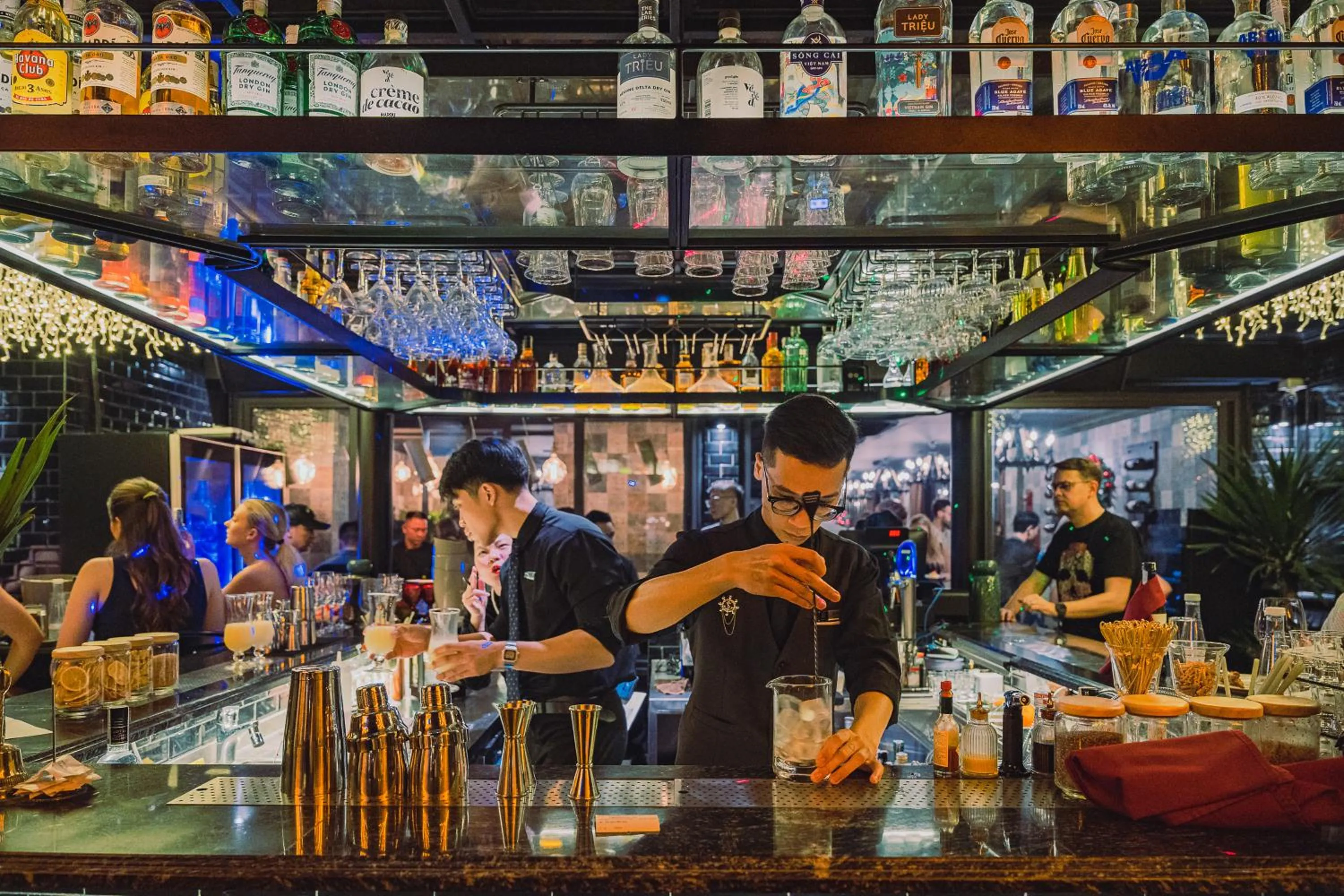 Restaurant/places to eat in GM Premium Hotel