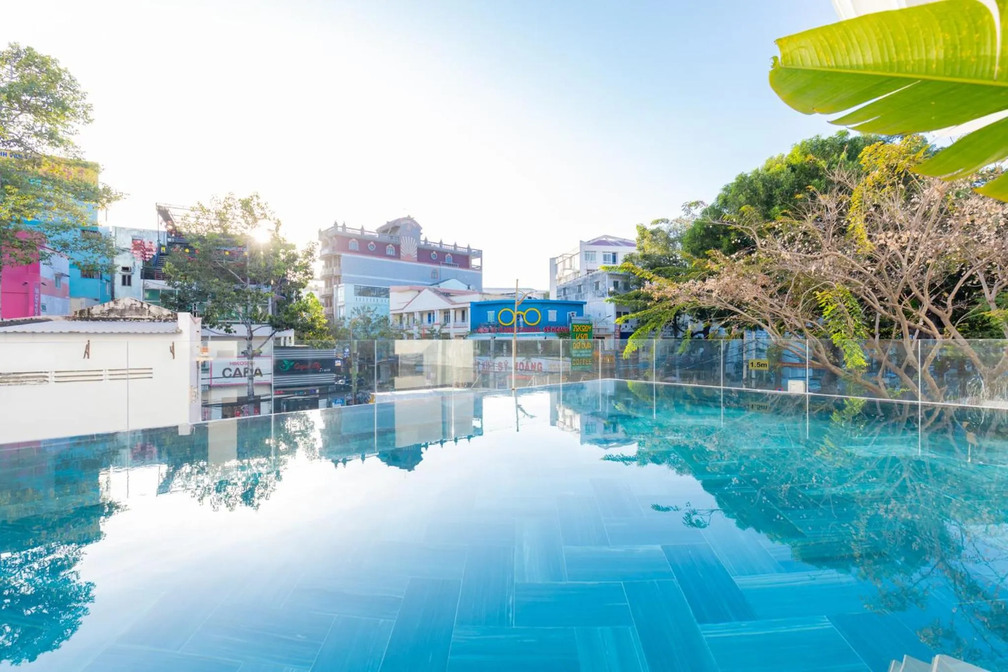 Swimming pool in Kim Minh Boutique