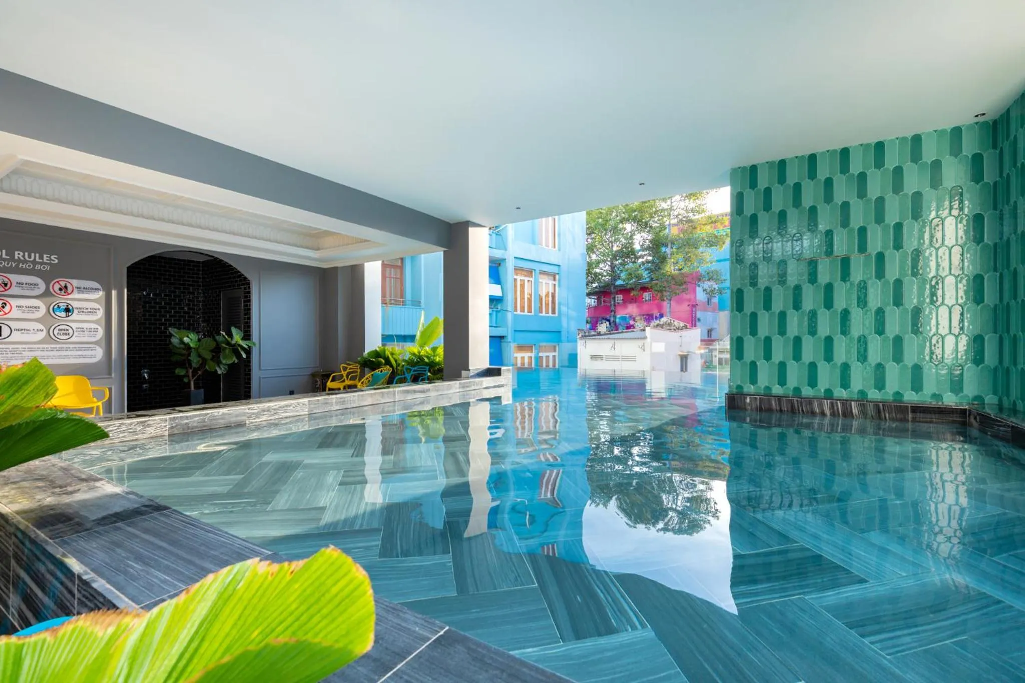 Swimming pool in Kim Minh Boutique