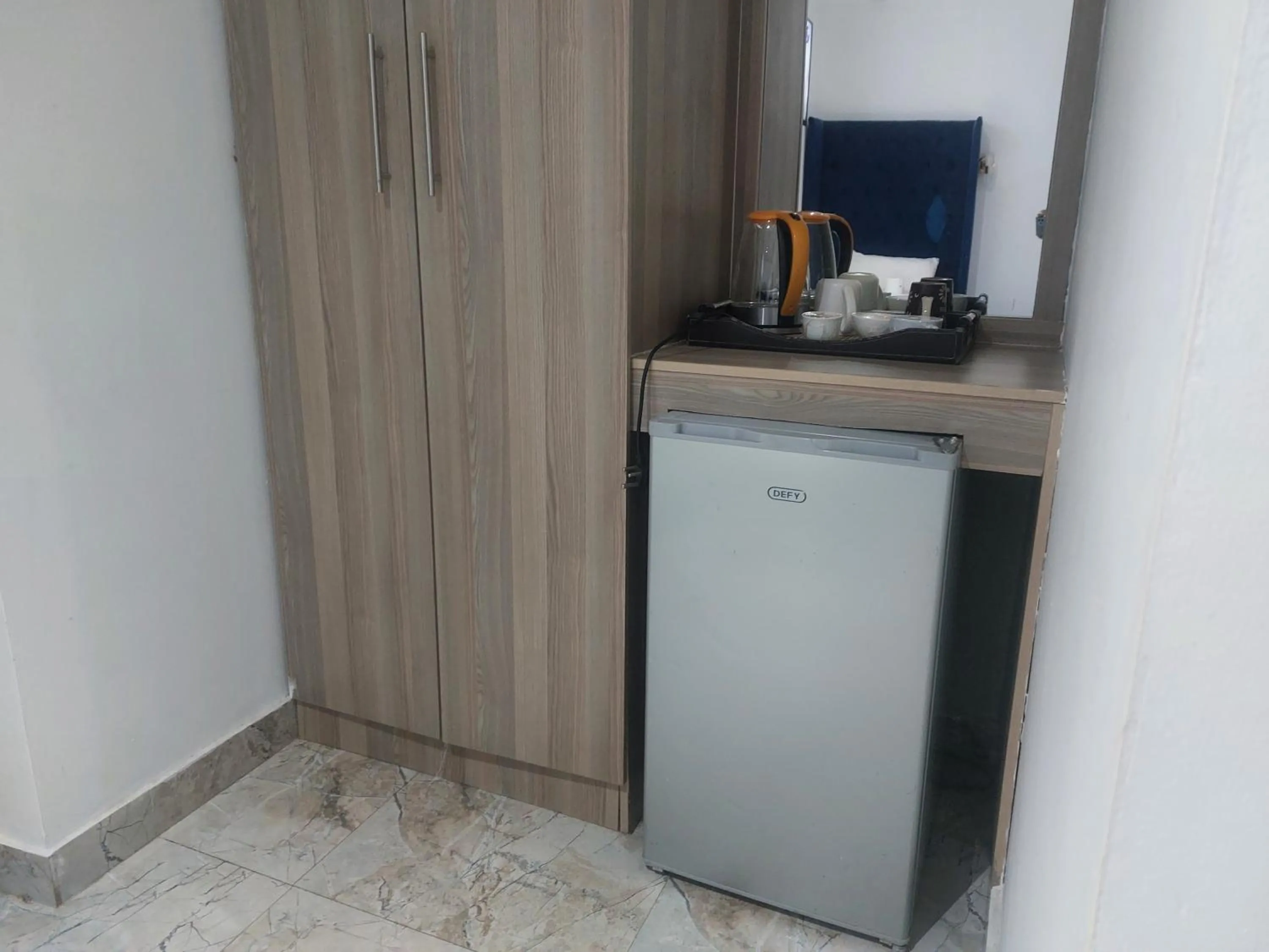 Kitchen or kitchenette in Gold Crown International Hotel Johannesburg