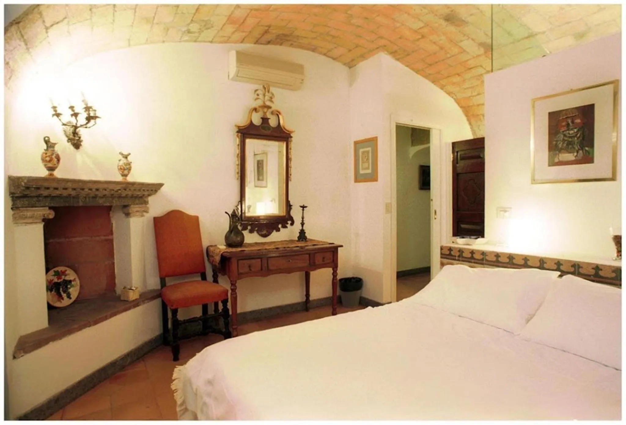 Photo of the whole room, Bed in Villino Corbelli B&B