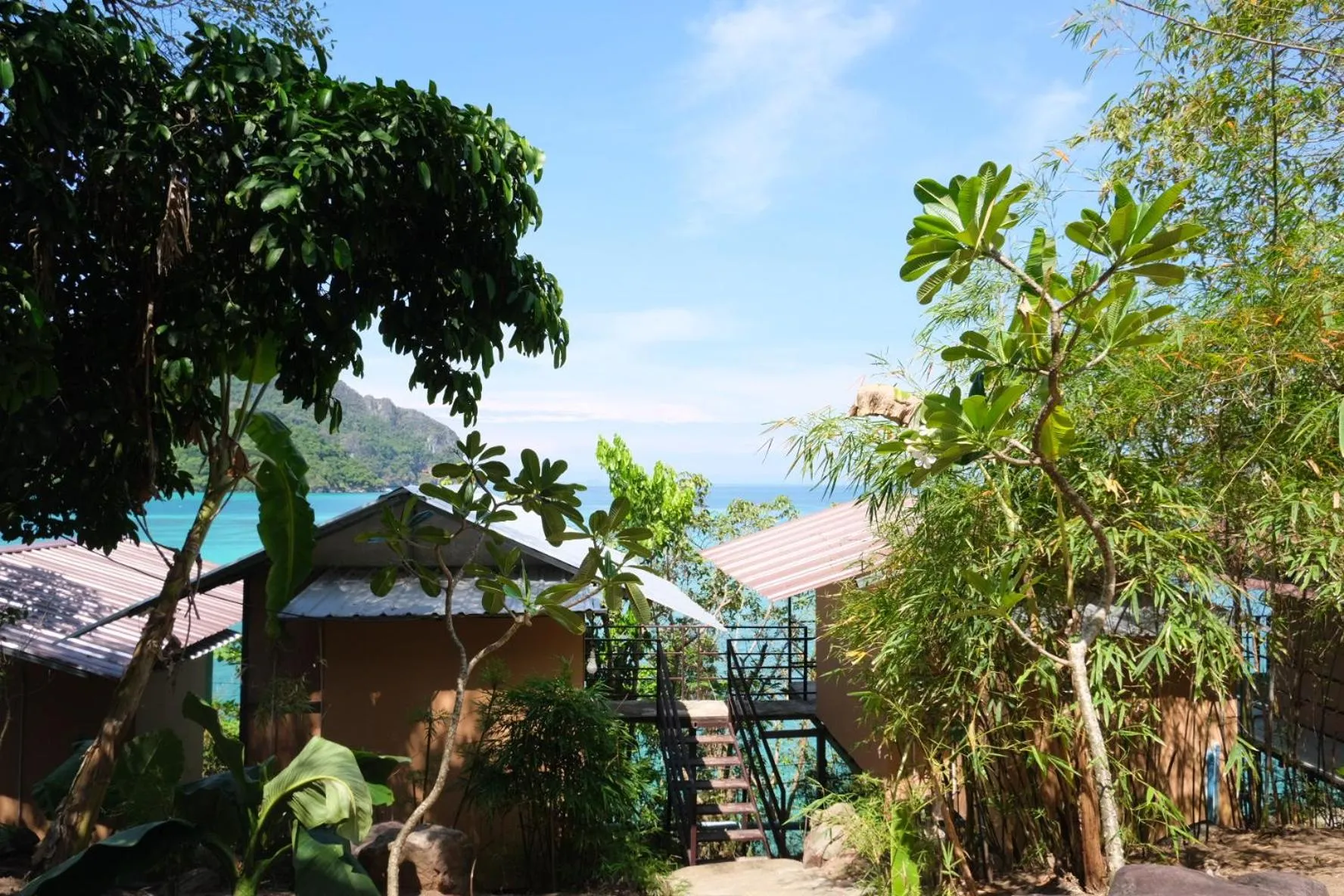 Garden in Phi Phi Seaside Bungalow