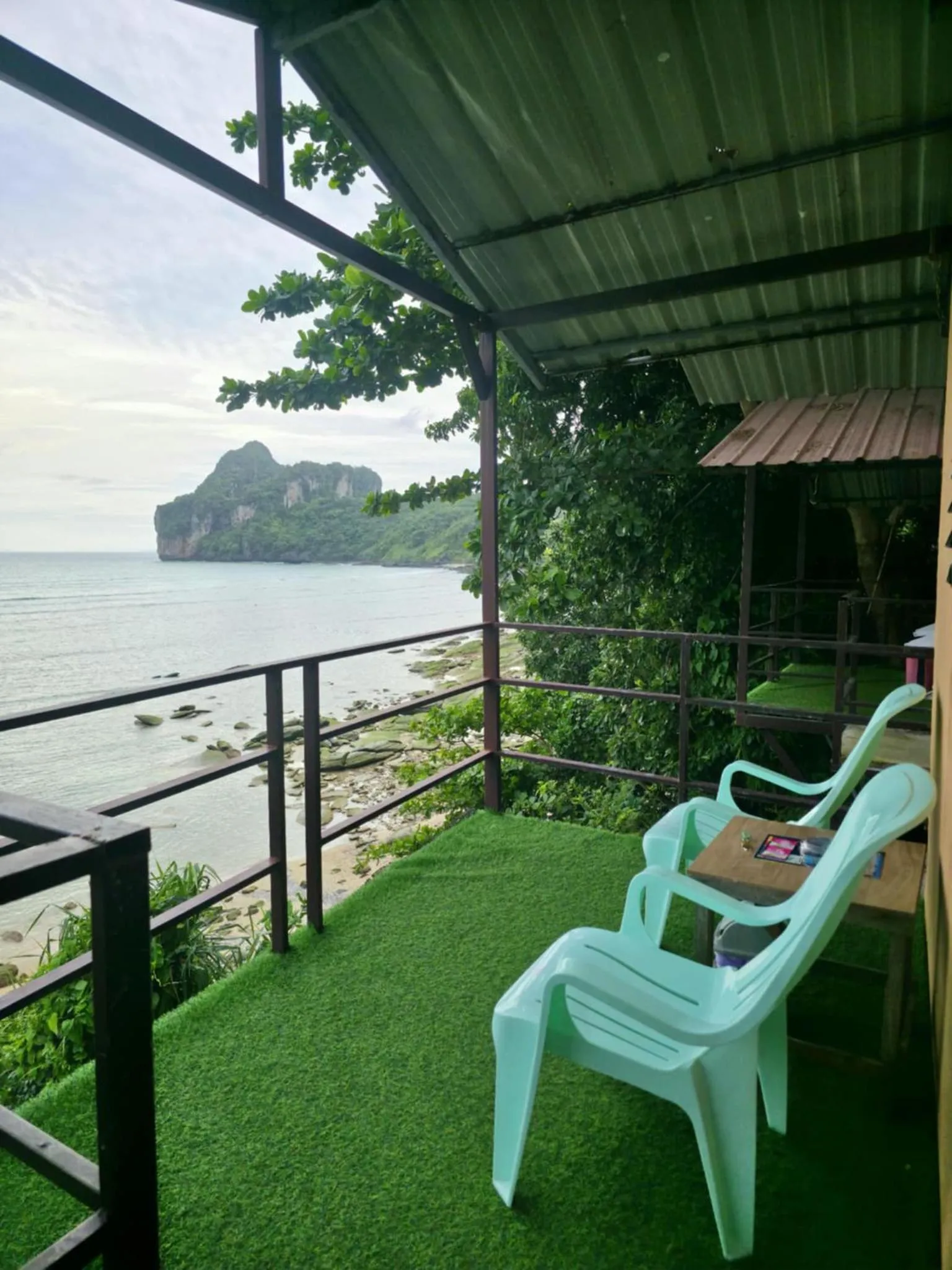 Balcony/Terrace in Phi Phi Seaside Bungalow