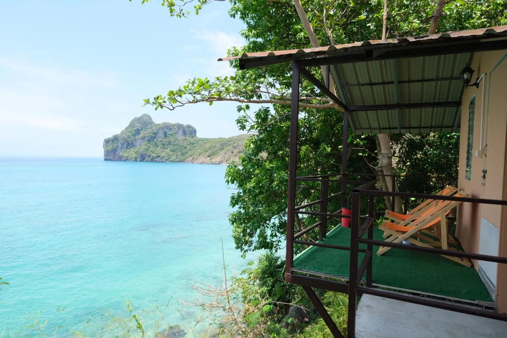 Seating area in Phi Phi Seaside Bungalow