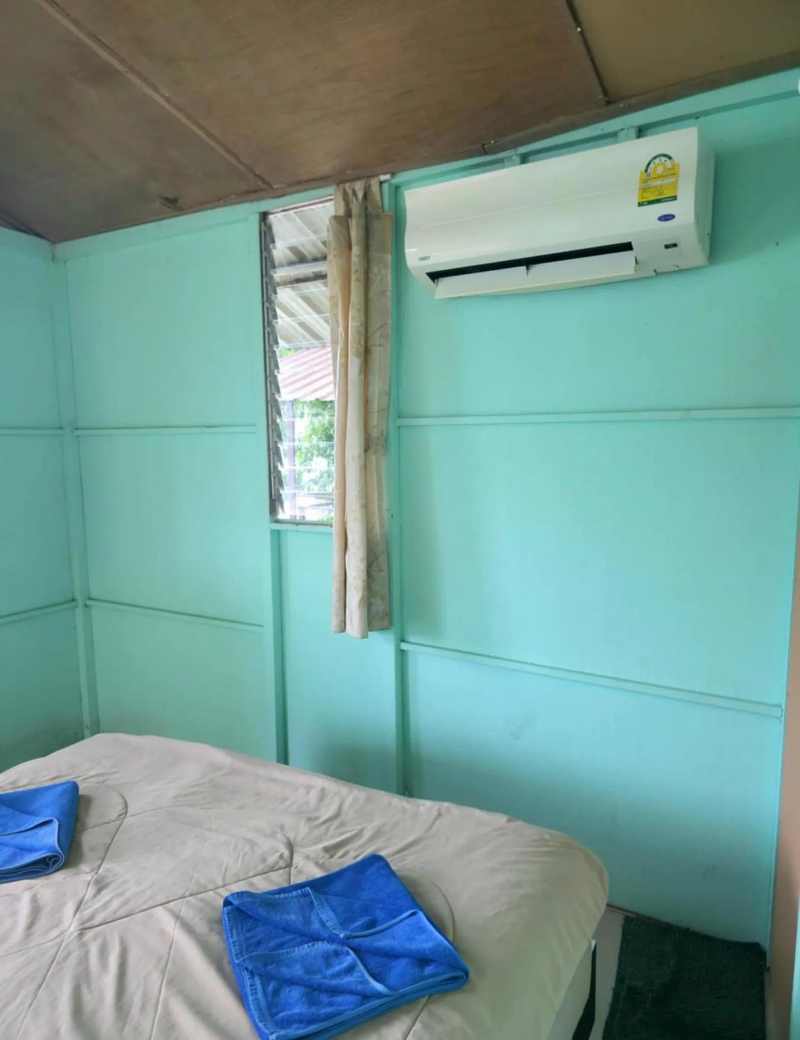 air conditioner, Bed in Phi Phi Seaside Bungalow