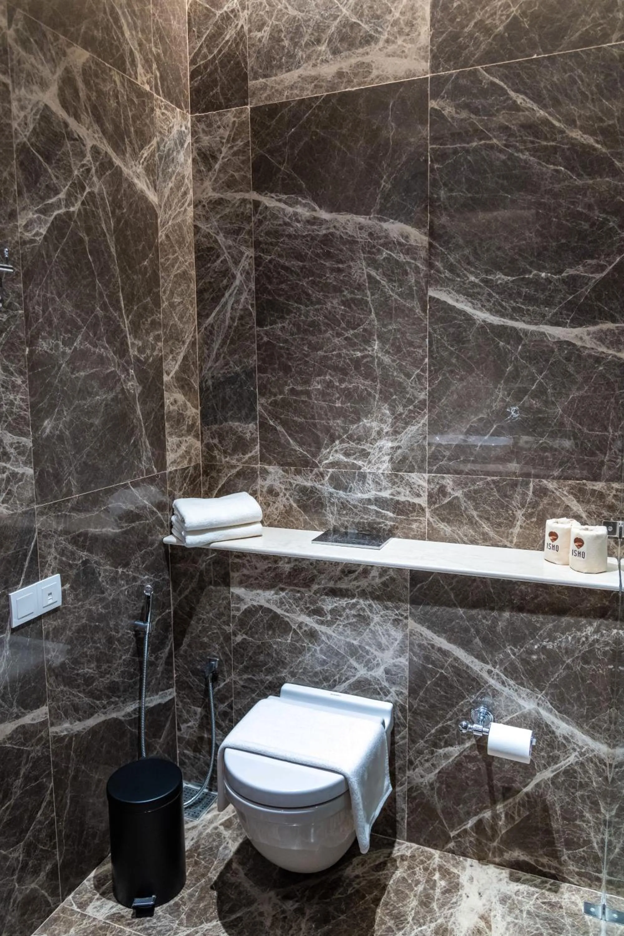 Bathroom in Ishq Colombo