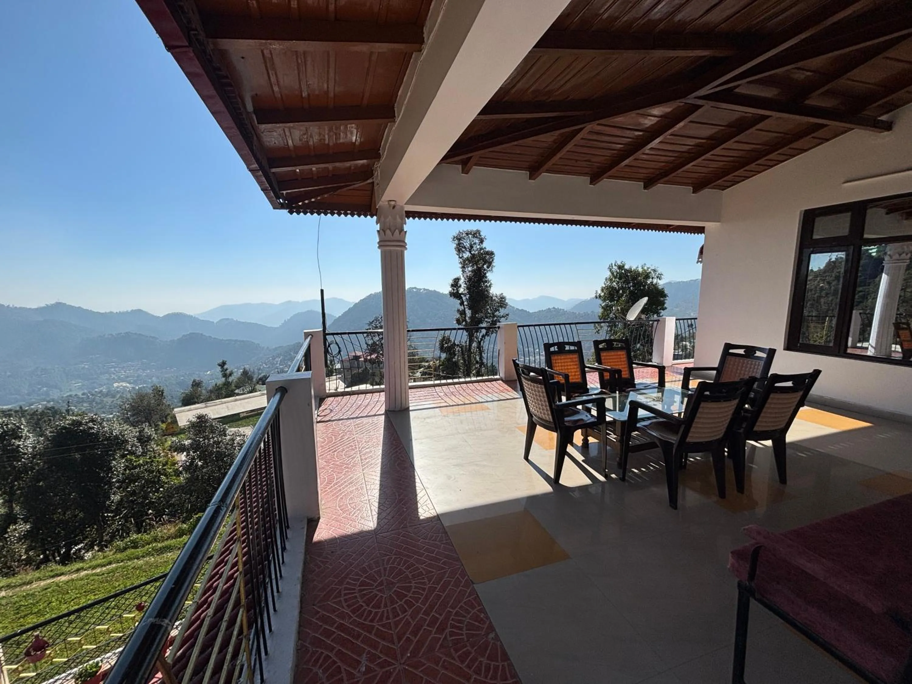 Balcony/Terrace in Hotel Goludev Valley View