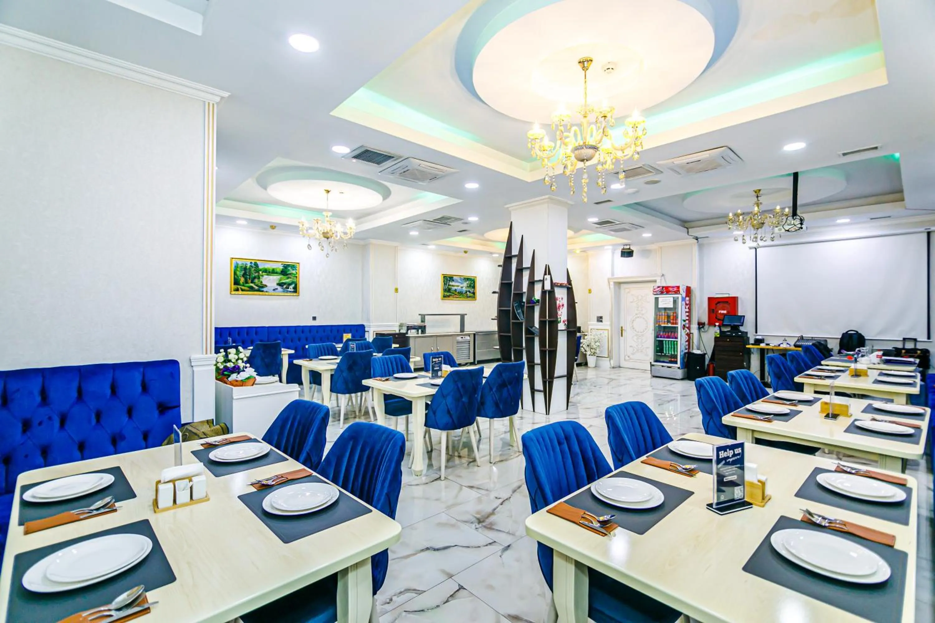 Restaurant/places to eat in Maris Hotel Baku
