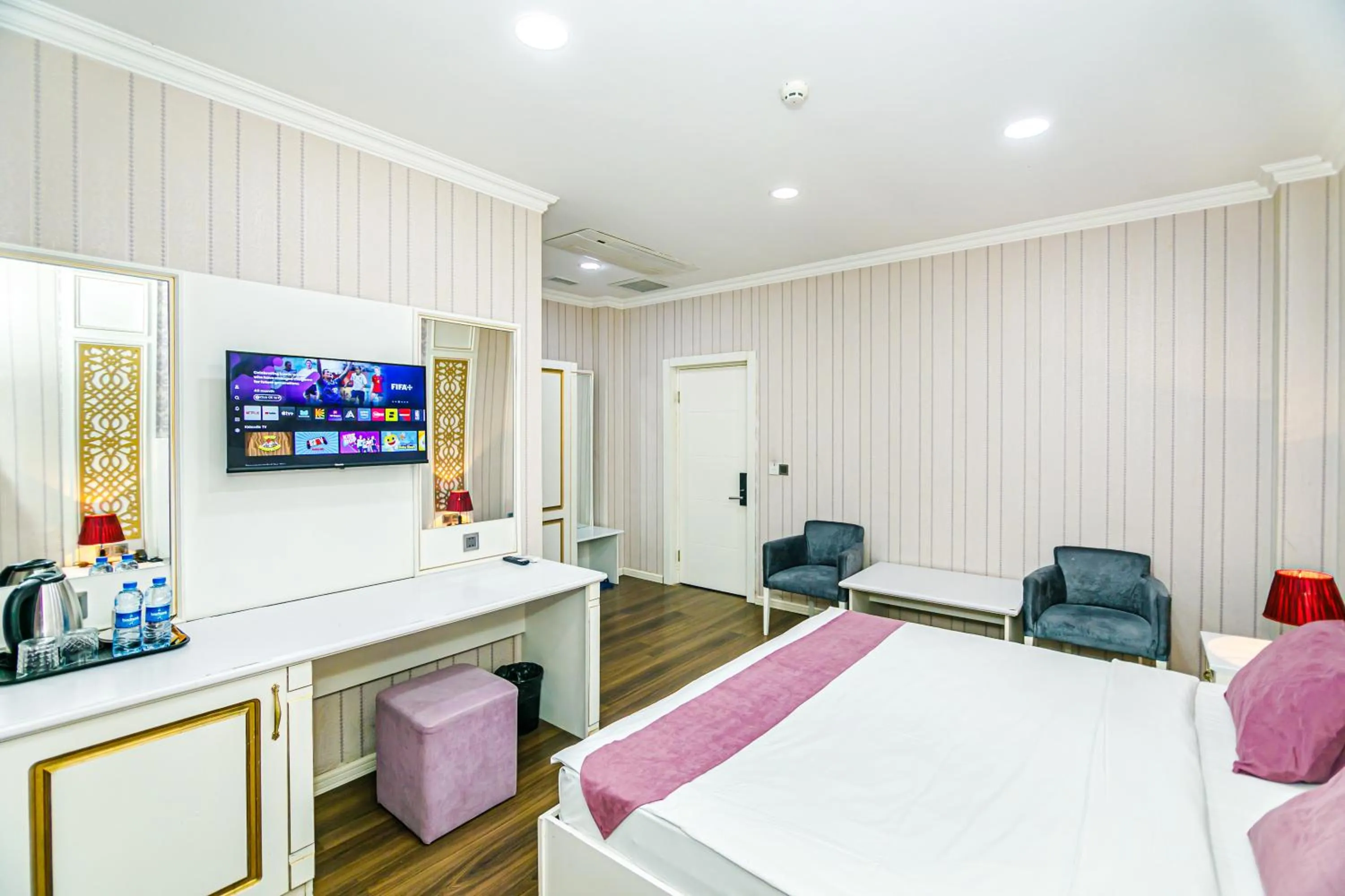 Photo of the whole room, Bed in Maris Hotel Baku