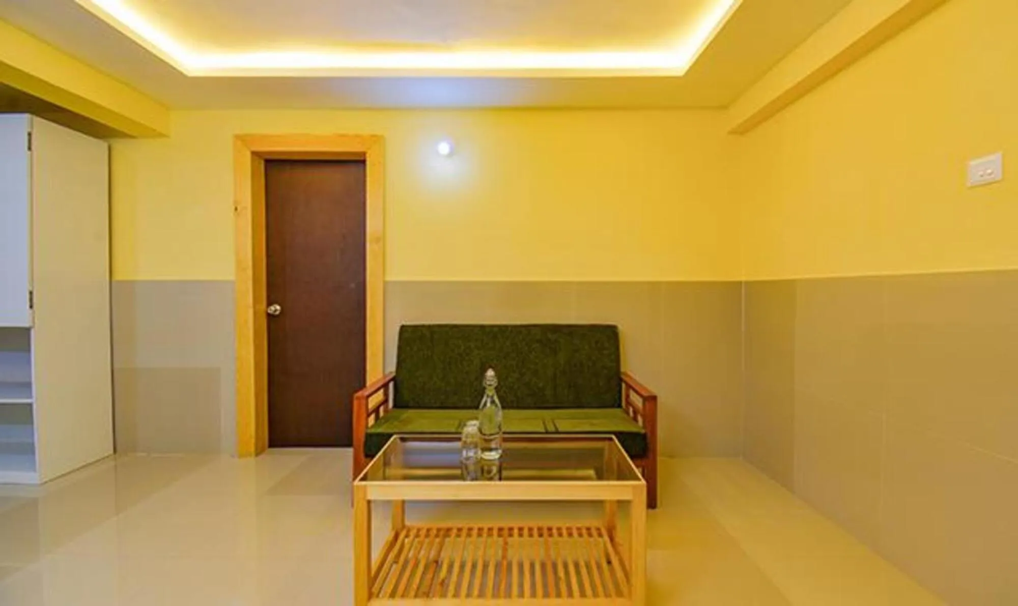 Lobby or reception in FabHotel Empire Executive - Nr HINJEWADI PHASE 1