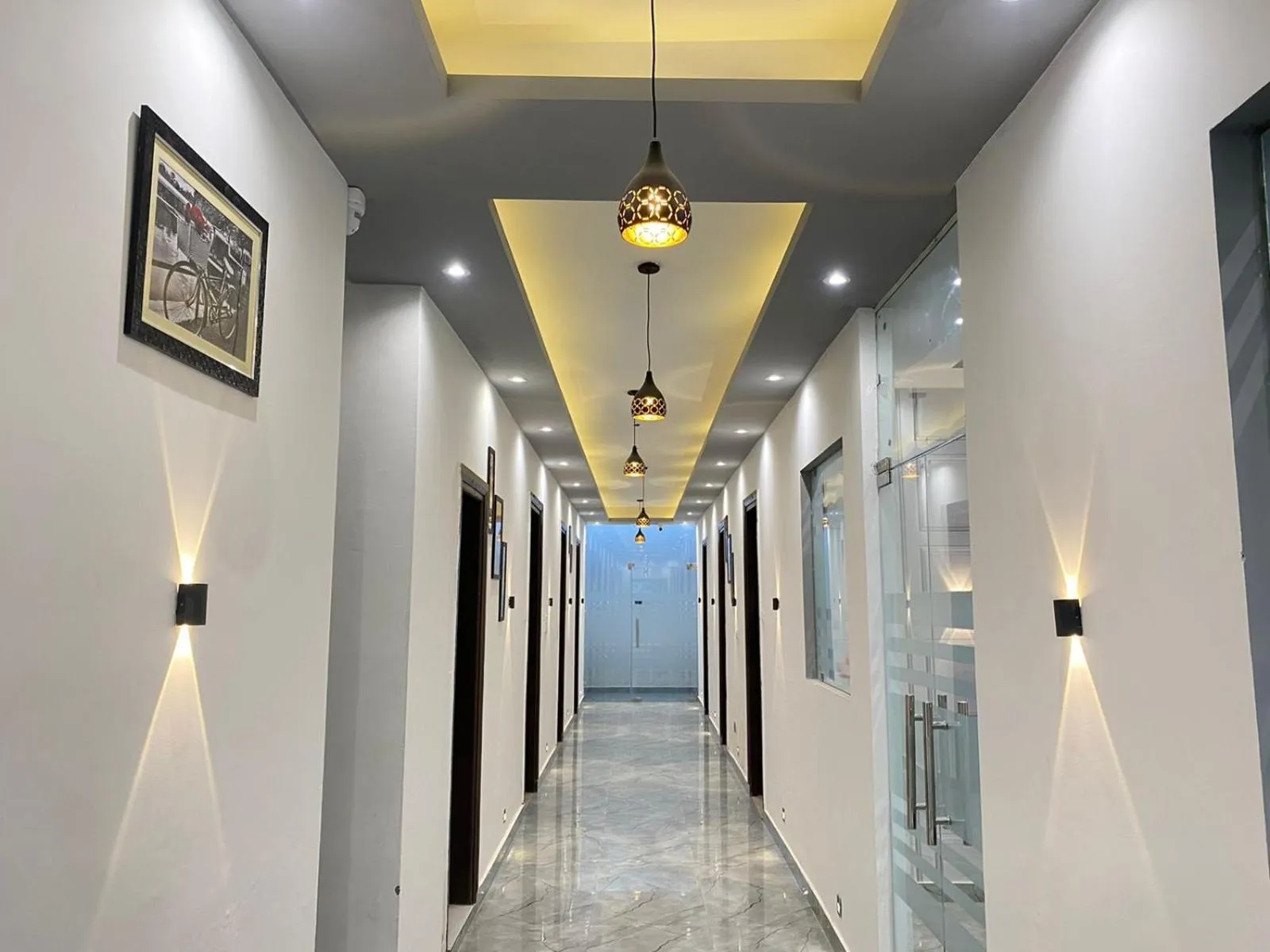 Lobby or reception in Crescent Inn