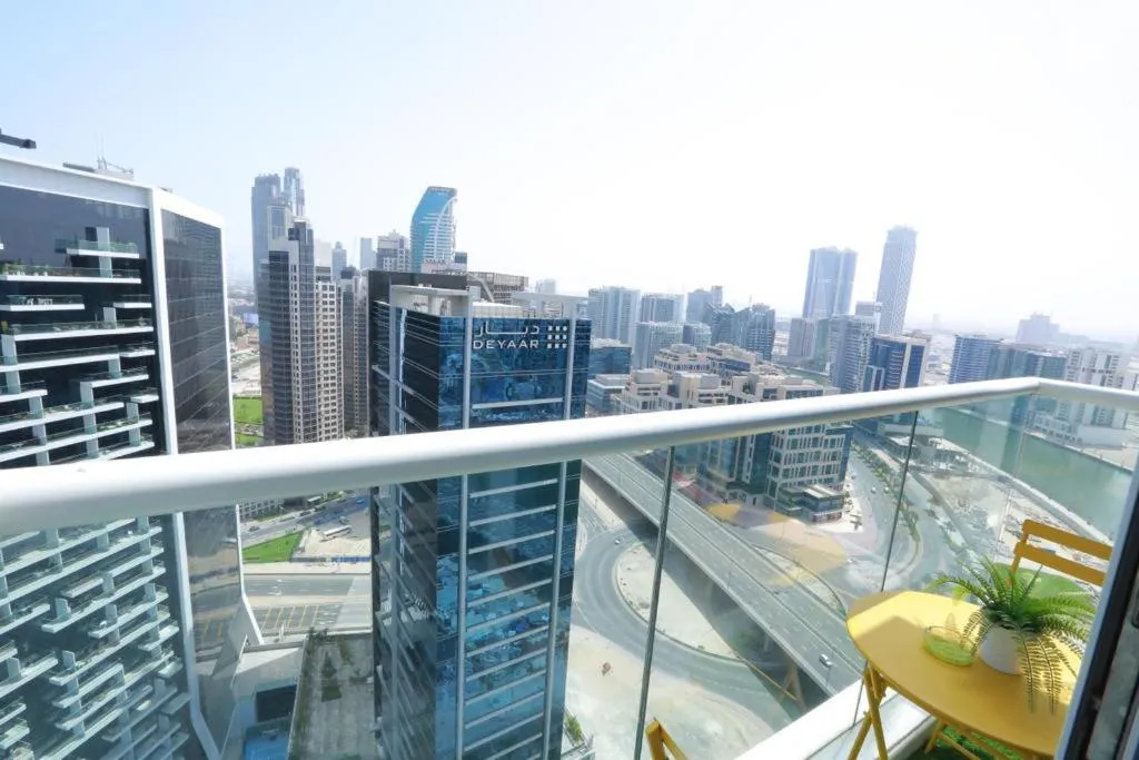 Damac Maison Prive Deluxe Studio with Burj-khalifa view