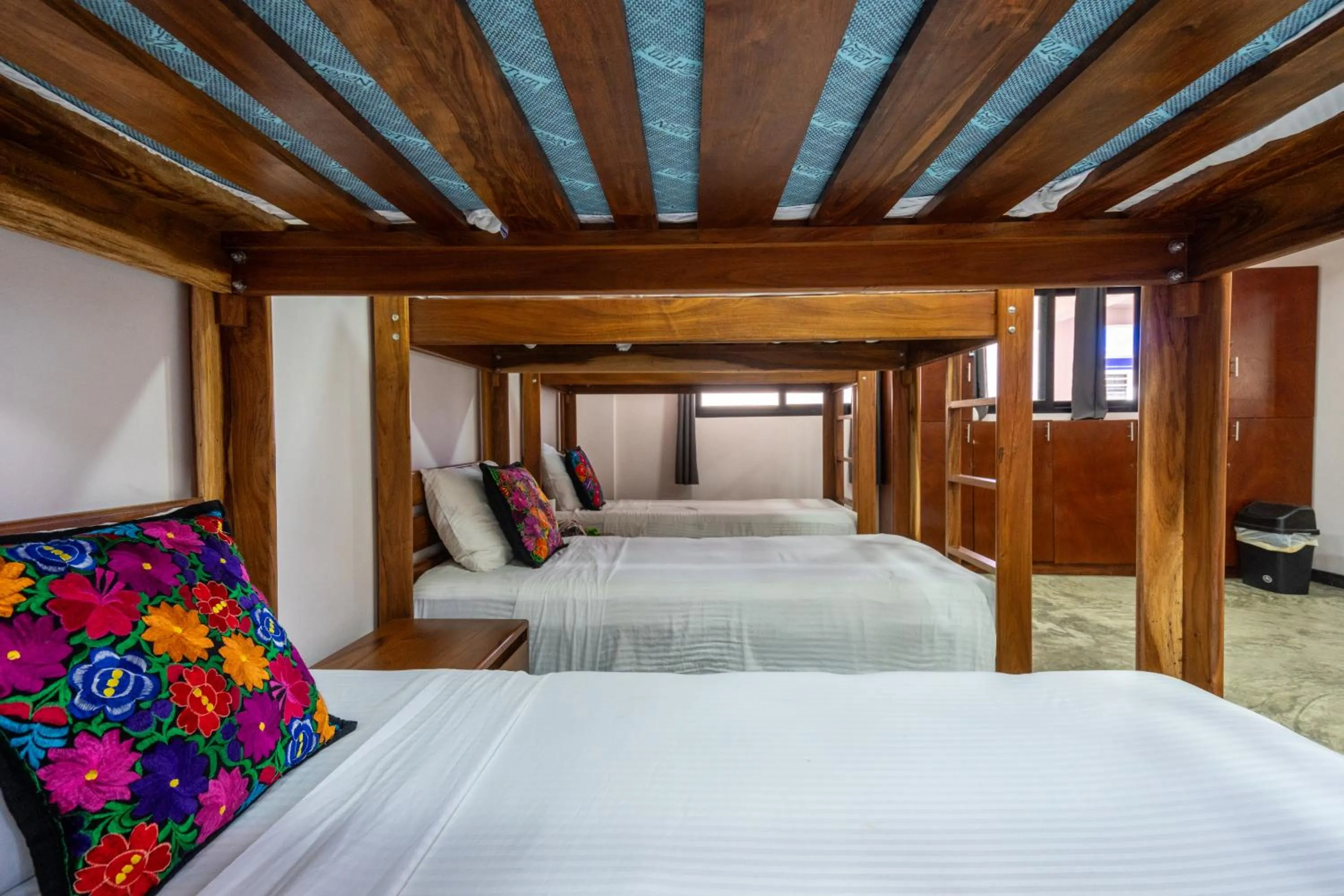 Single Bed in Mixed Dormitory Room in Itza Hotel Akumal