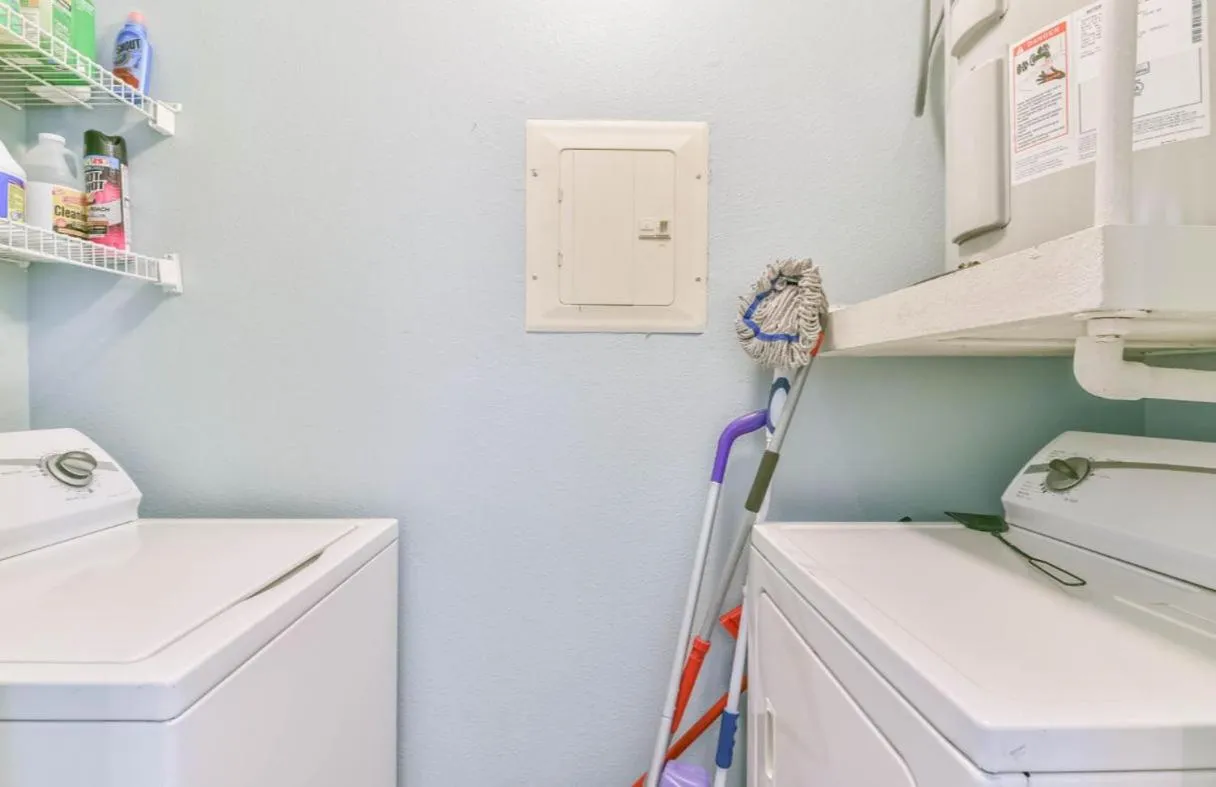 washing machine in Island Getaway