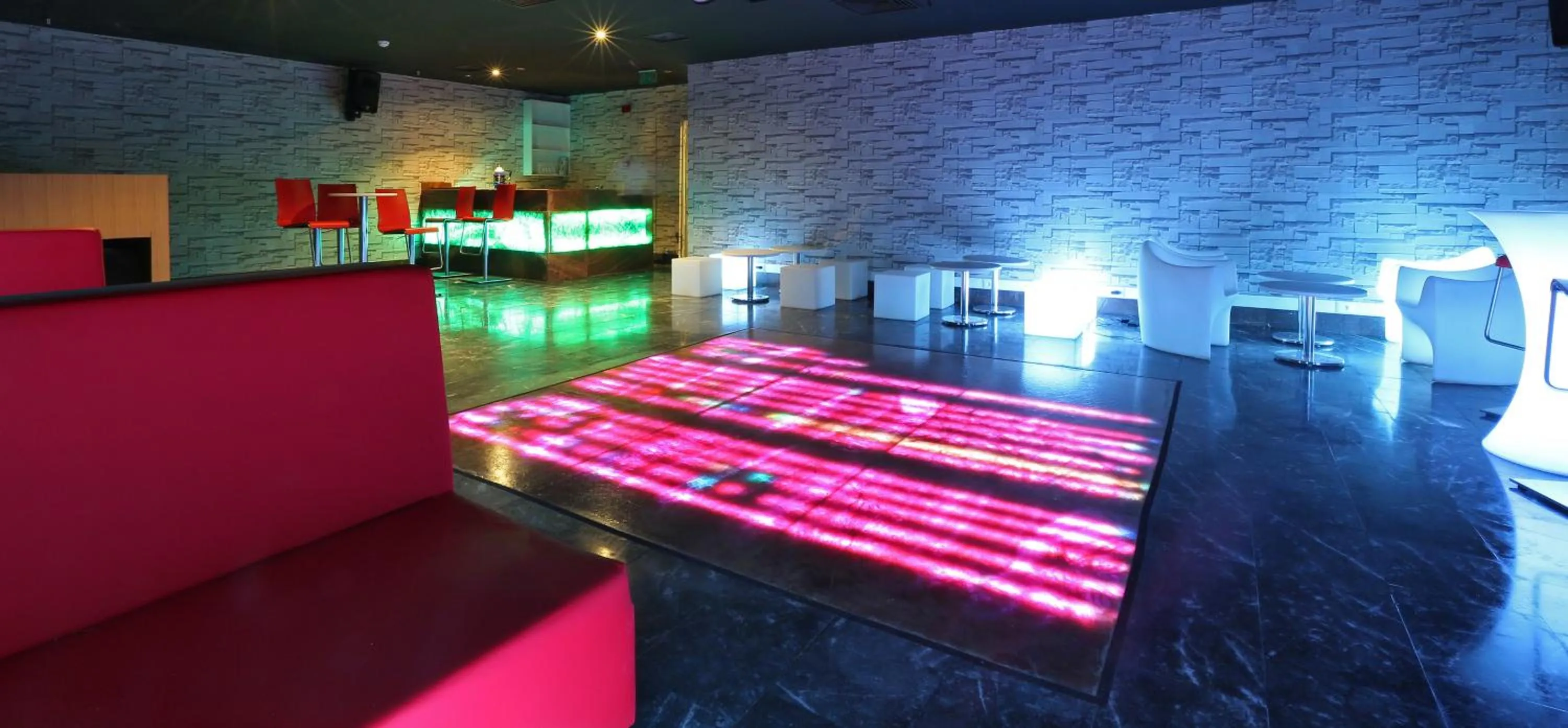 Lounge or bar in Asteria Bloom Side