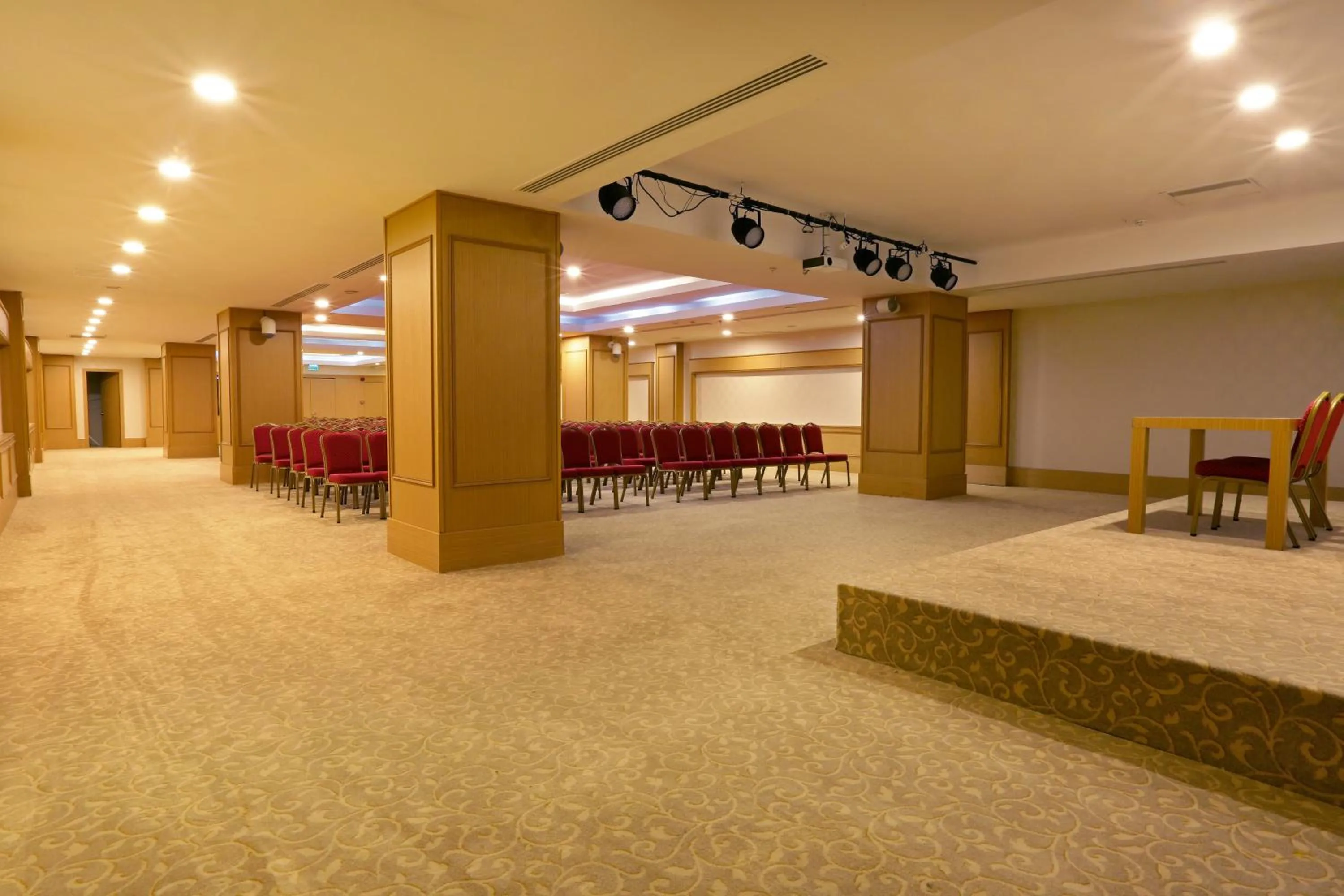 Decorative detail in Asteria Bloom Side