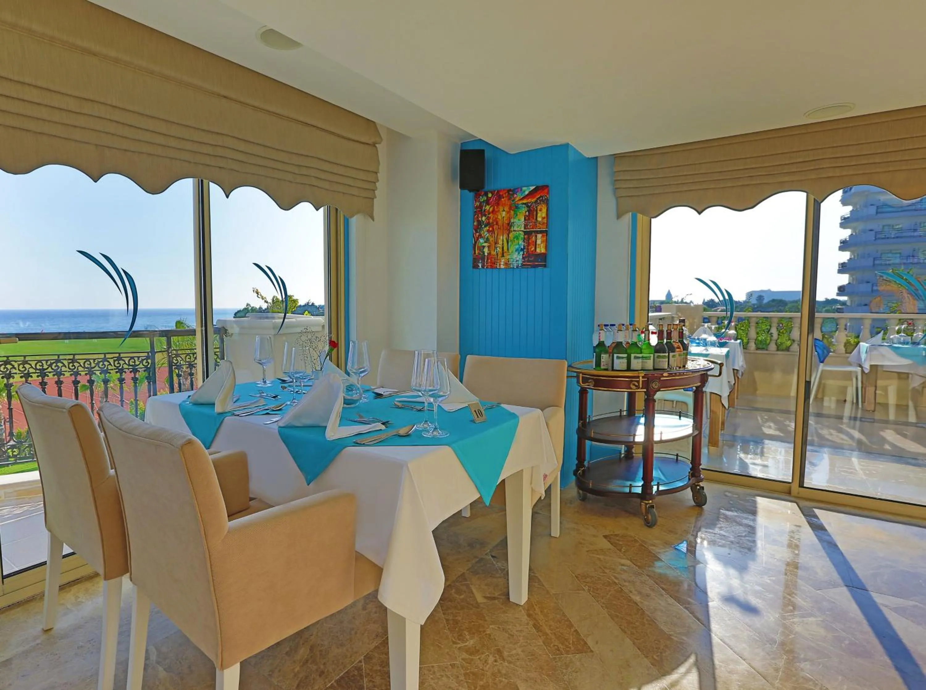 Restaurant/places to eat in Asteria Bloom Side