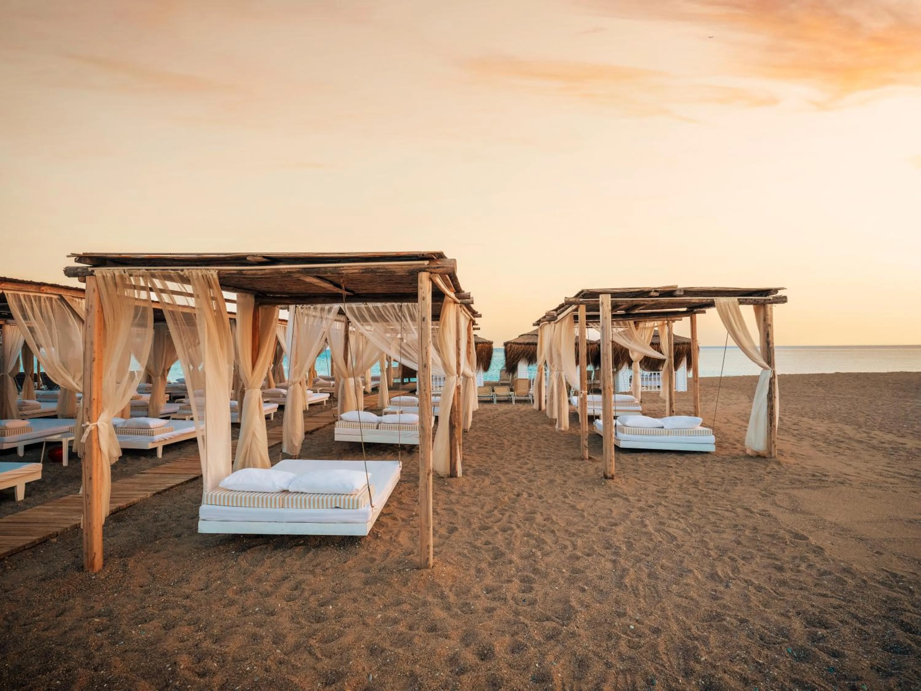 Beach in Asteria Bloom Side