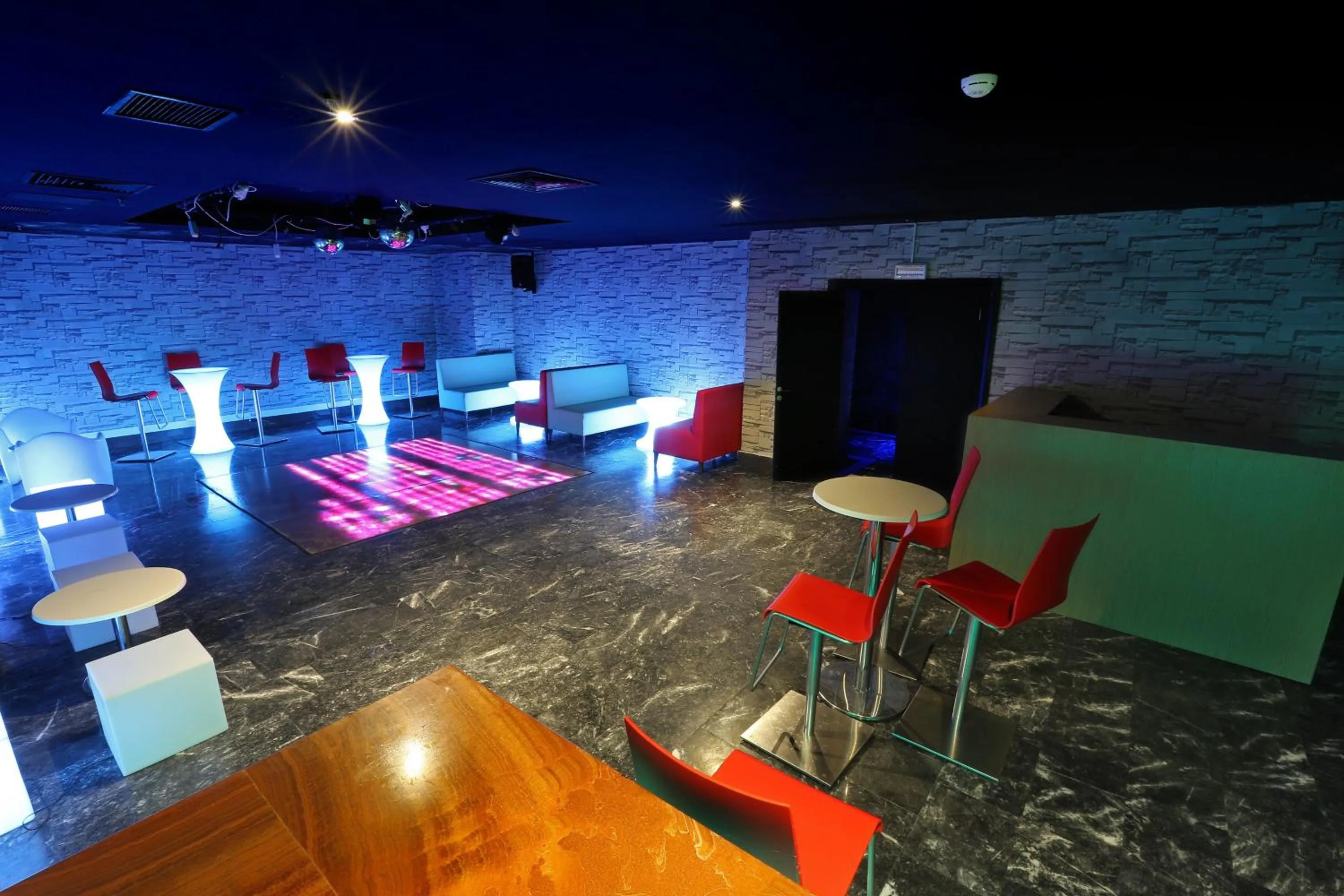 Lounge or bar in Asteria Bloom Side