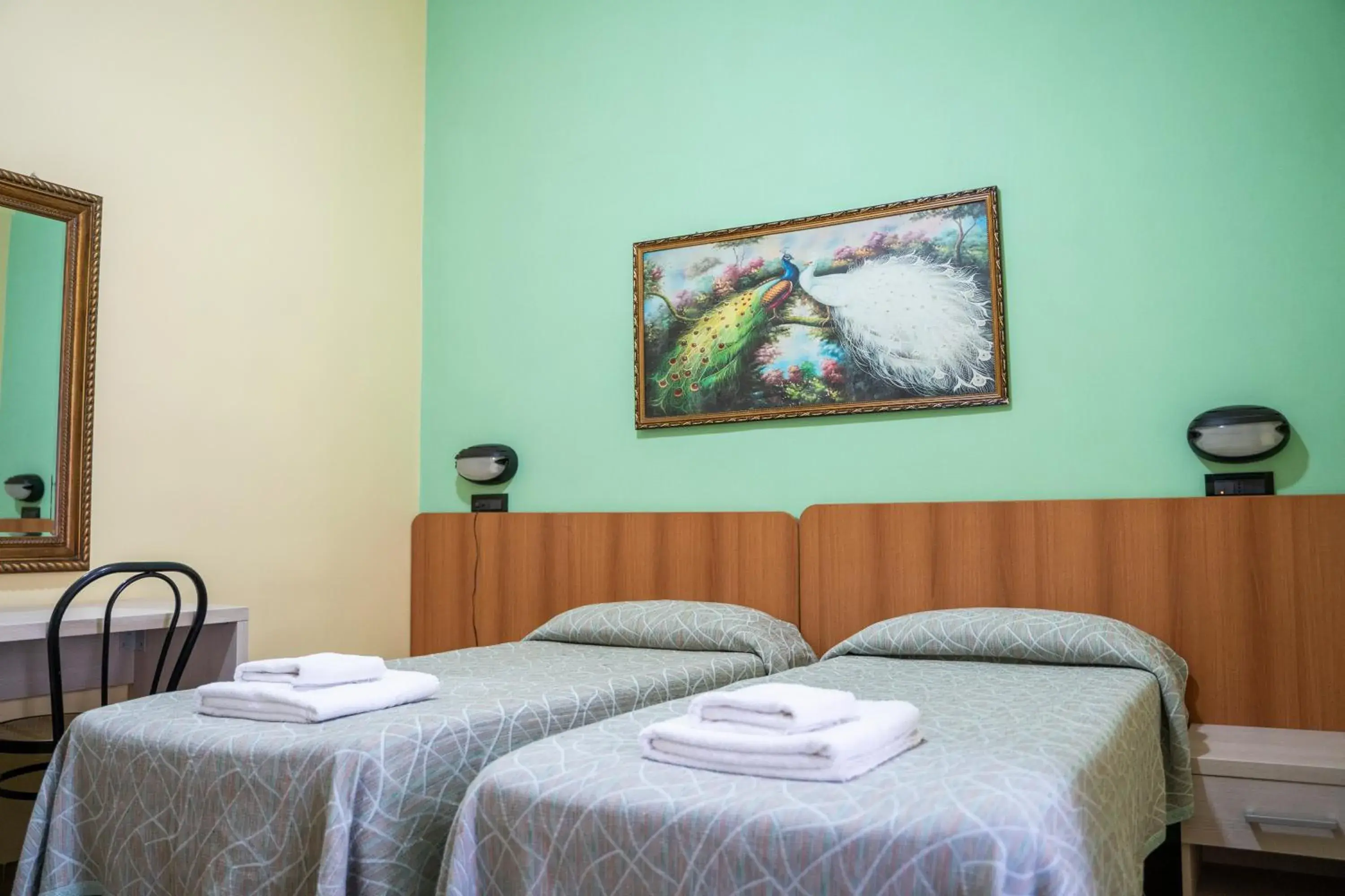 Classic Triple Room in Hotel Ferrarese Classic Triple Room in Hotel Ferrarese