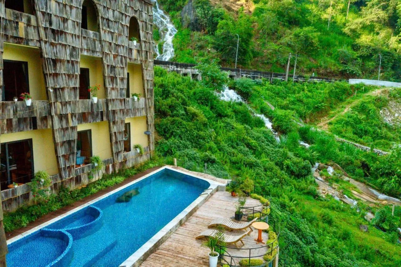 Property building in Arista Homestay