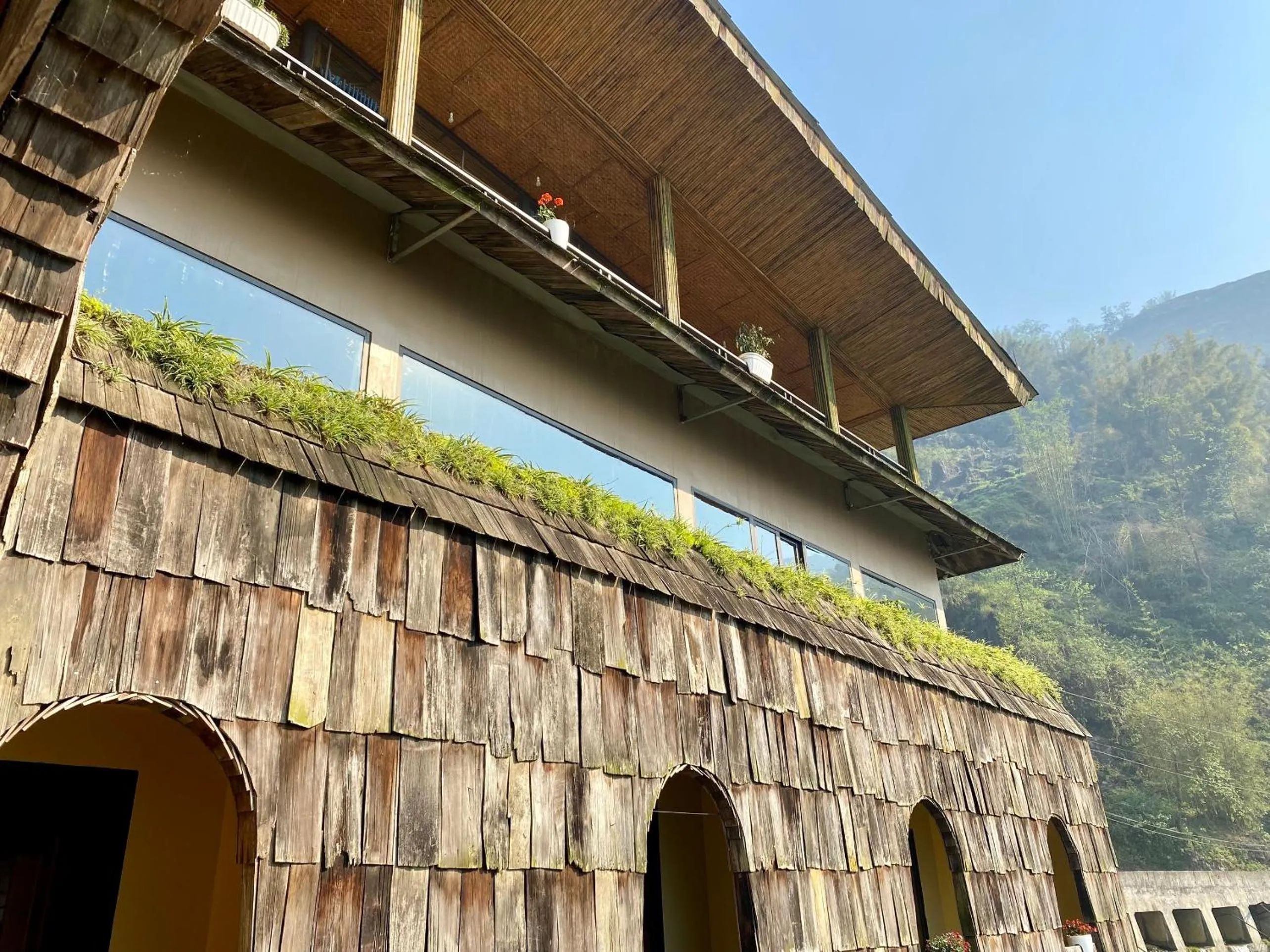 Property building in Arista Homestay