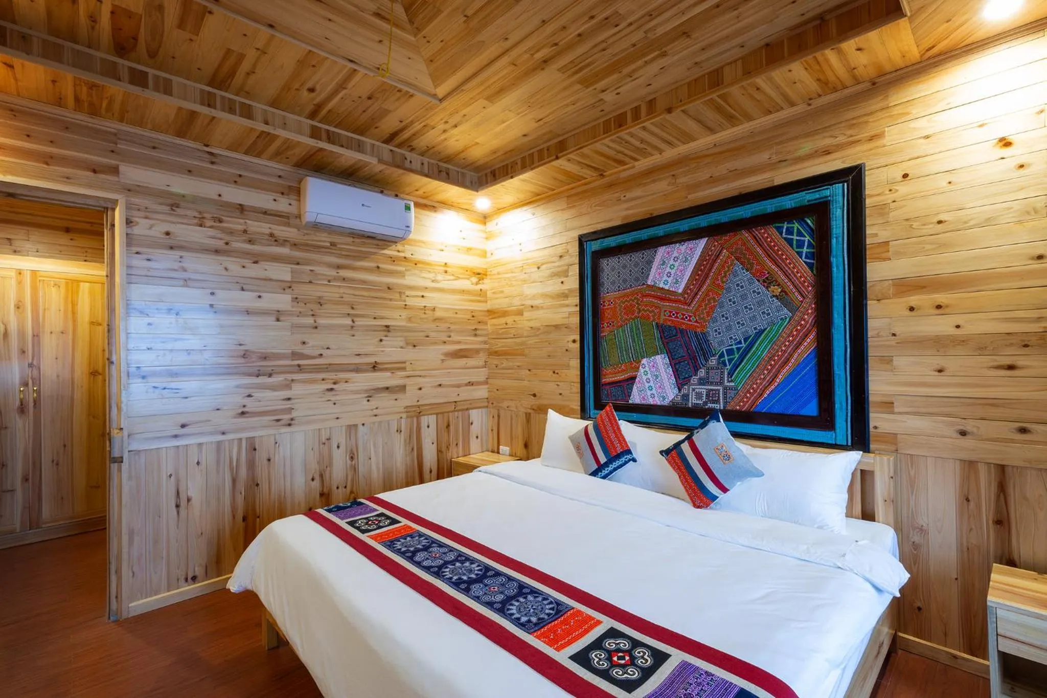 Photo of the whole room, Bed in Arista Homestay