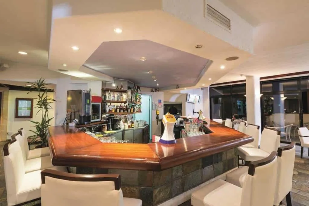 Lounge or bar in Paphos Gardens Apartment
