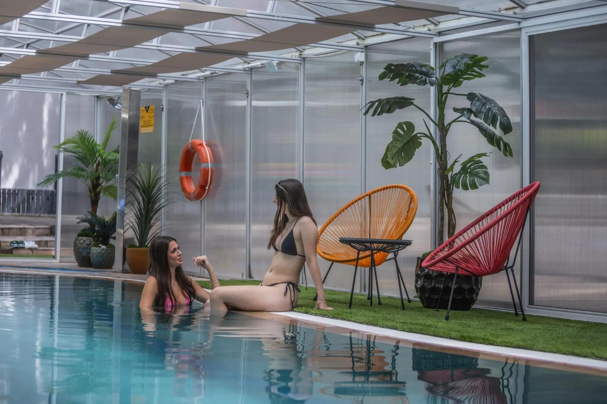 People in 4 Évszak Völgyhotel