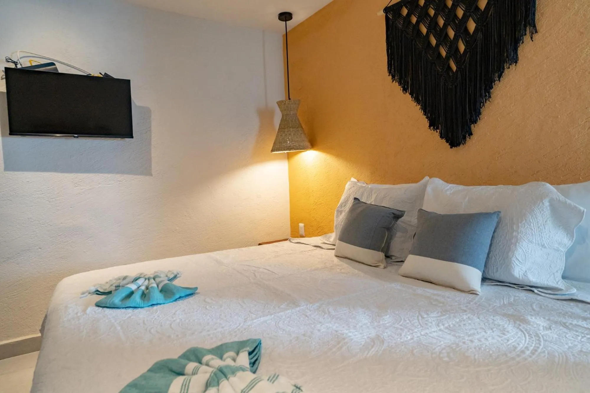 TV and multimedia, Bed in Casa Yako