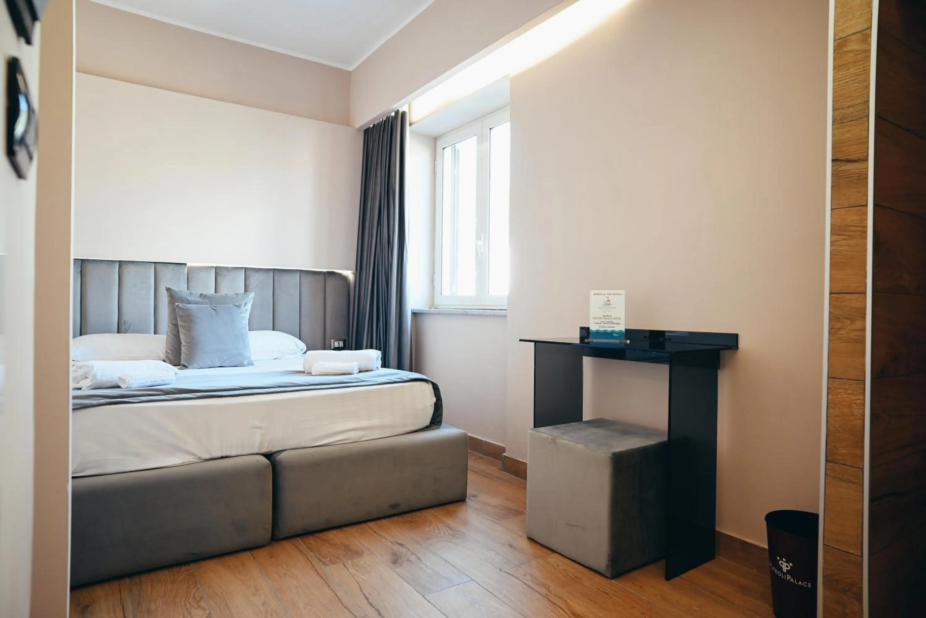 Bed in Puteoli Palace Hotel