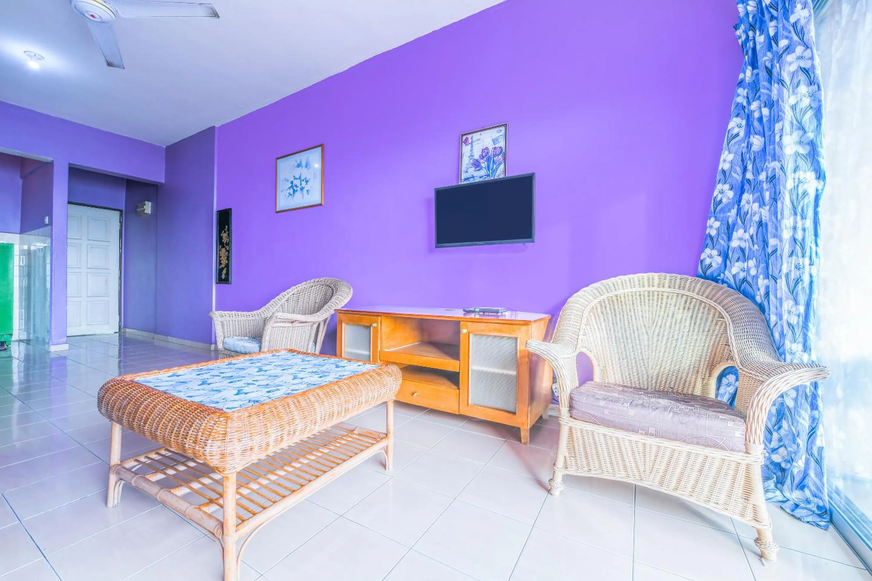 Seating area in OYO Home 90466 JC Sunshine Bay Resort Apartment Port Dickson