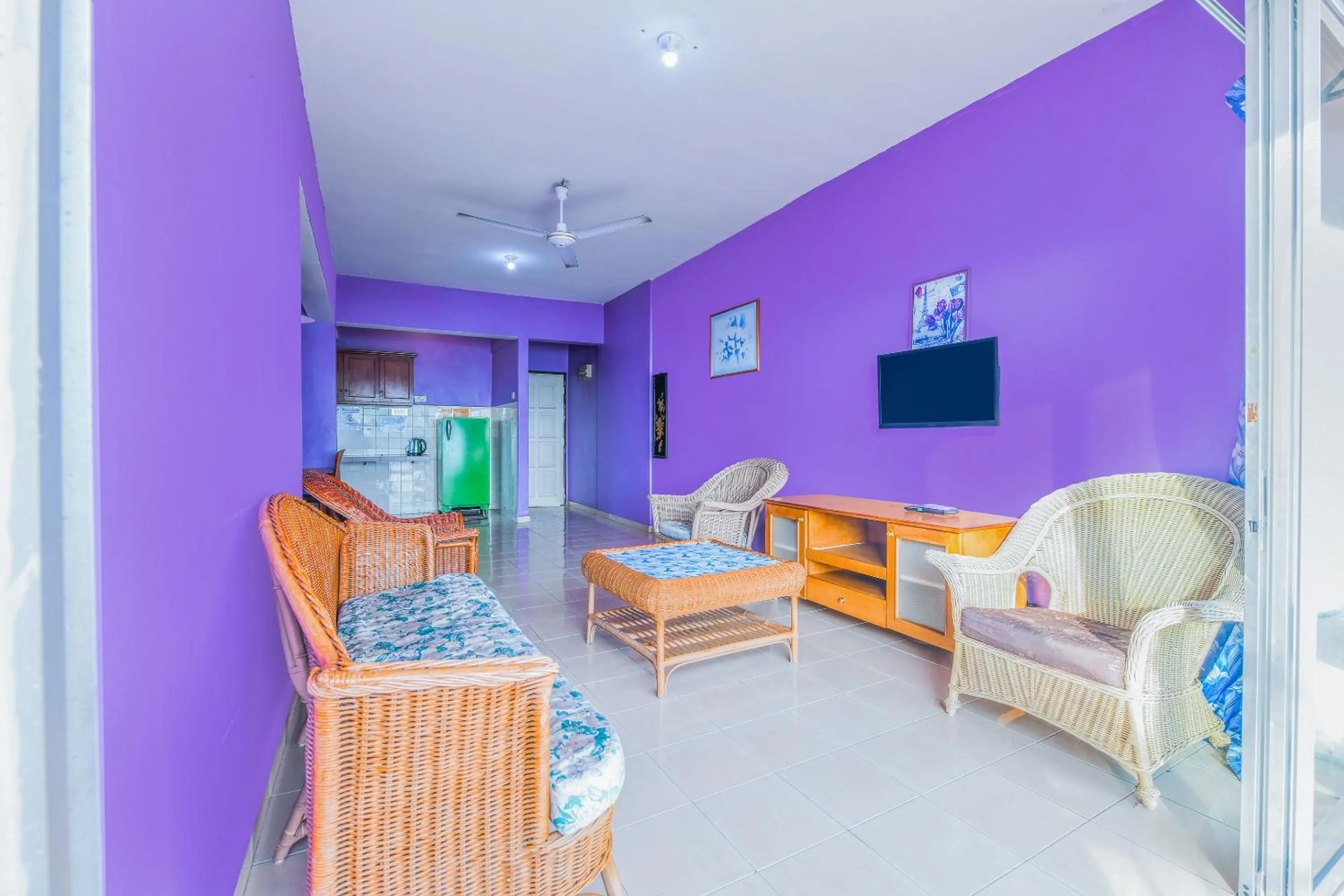 Lobby or reception in OYO Home 90466 JC Sunshine Bay Resort Apartment Port Dickson