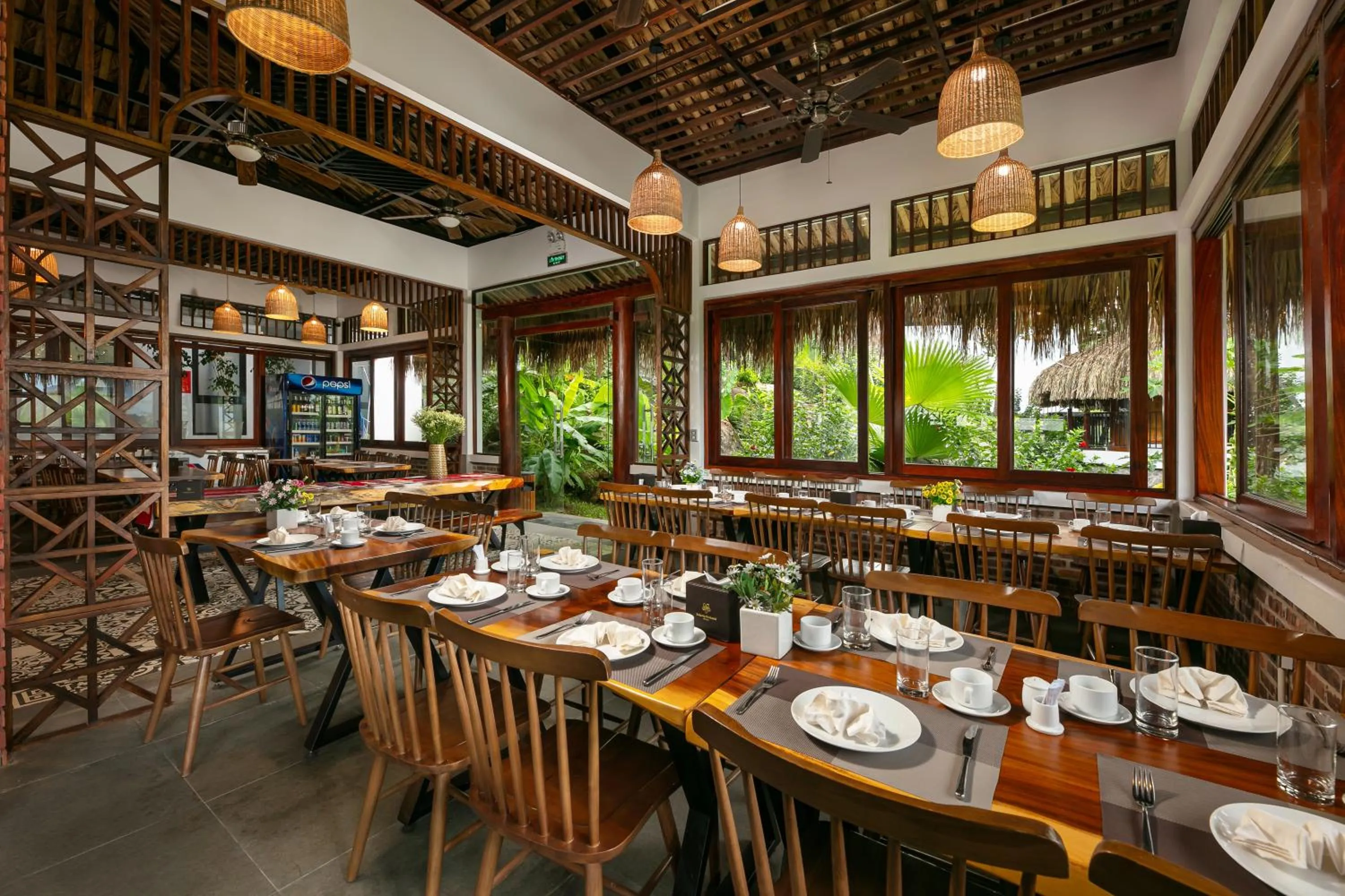 Restaurant/places to eat in PU LUONG BOCBANDI RETREAT