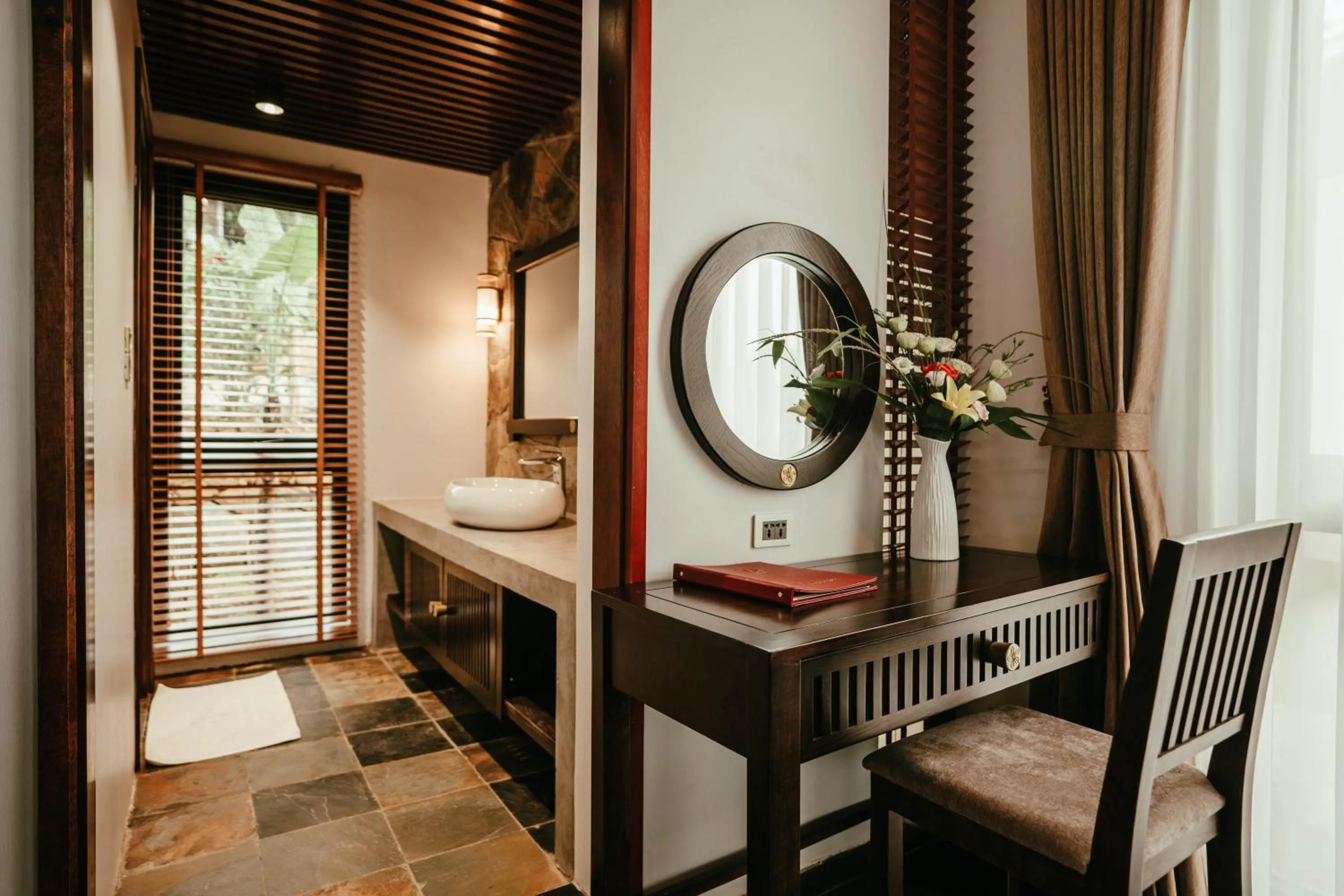 Seating area in PU LUONG BOCBANDI RETREAT