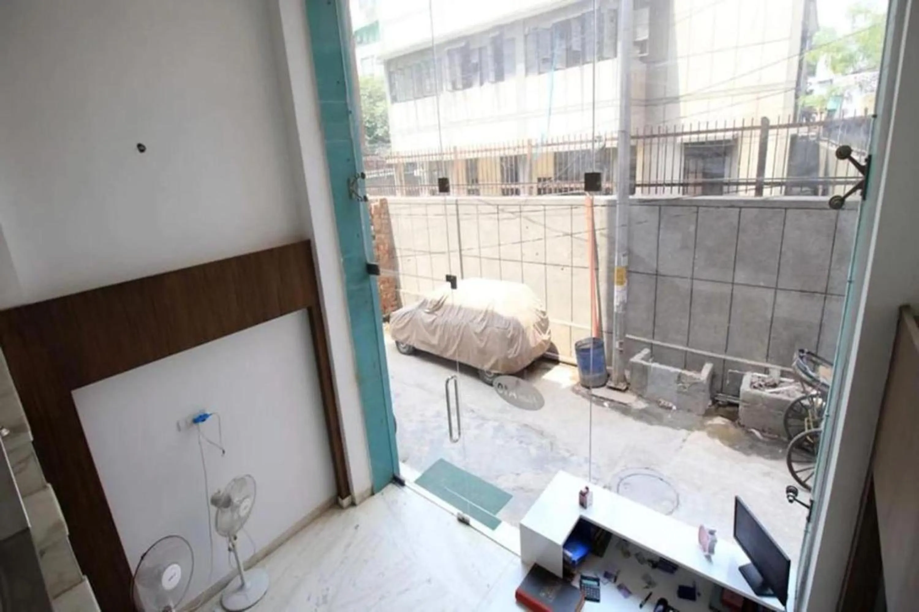 Facade/entrance, Bed in Hotel A10 International