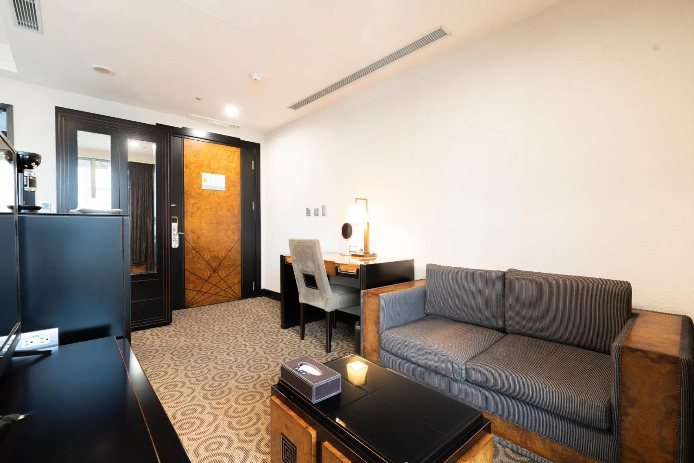 Photo of the whole room in XINSHE Hotel - Linsen