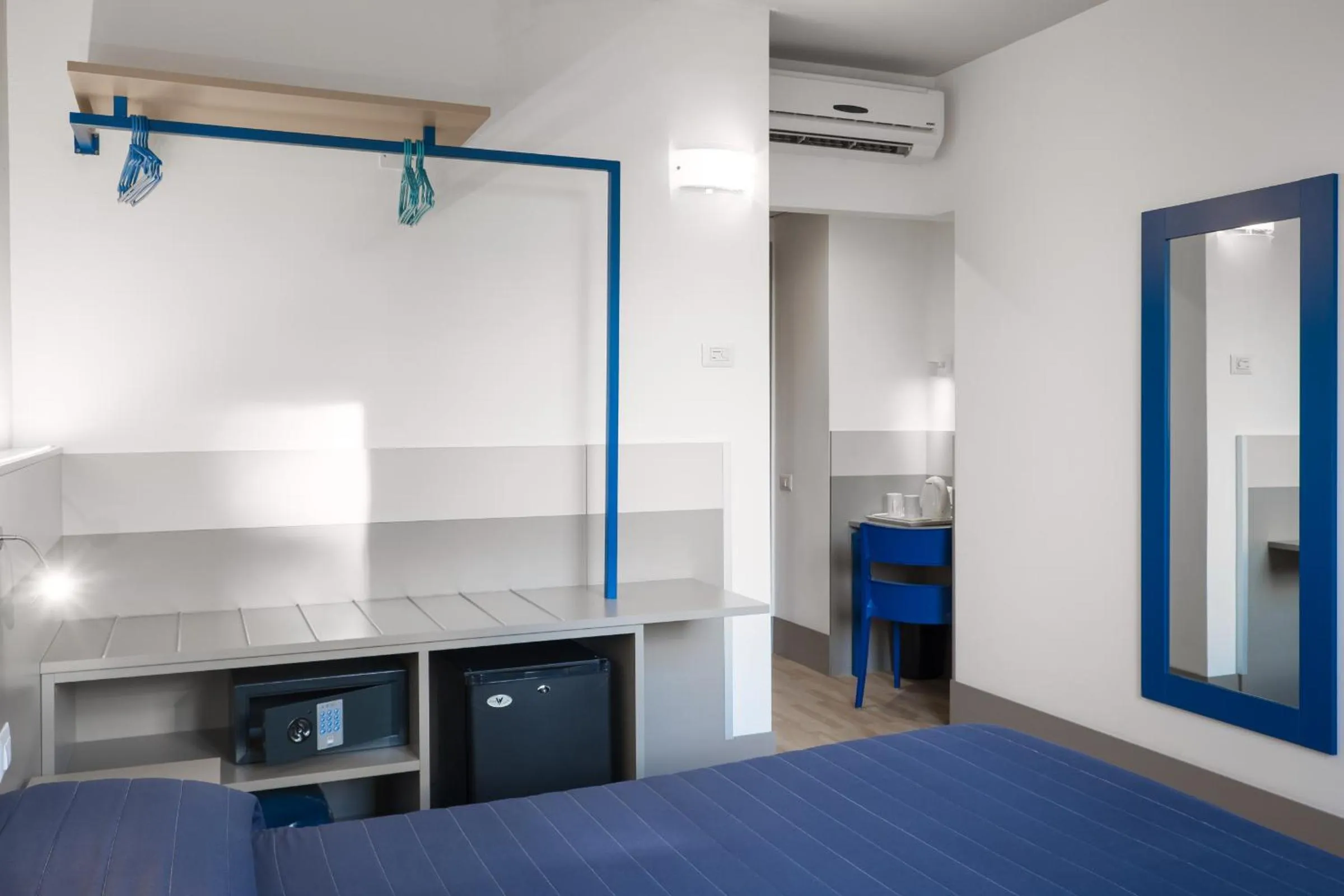 Photo of the whole room, Bed in Hotel Martini